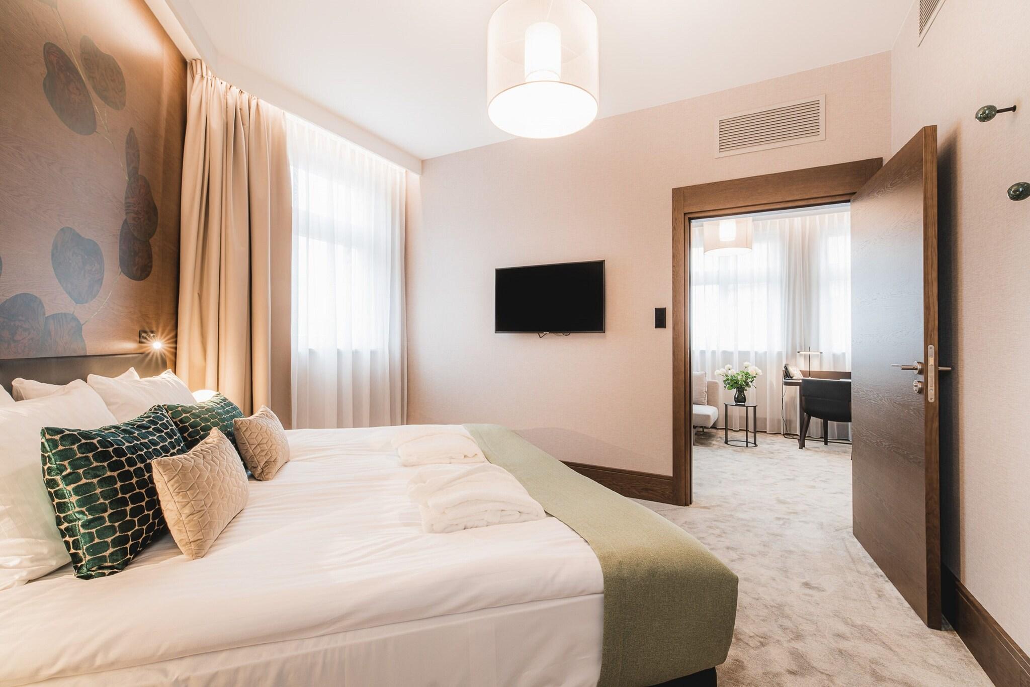 Apartment Deluxe King Bed