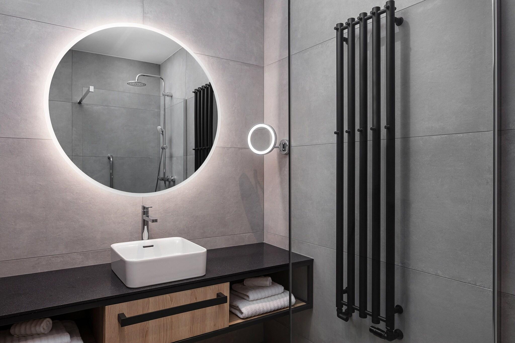 Suite King Bed One Bedroom 