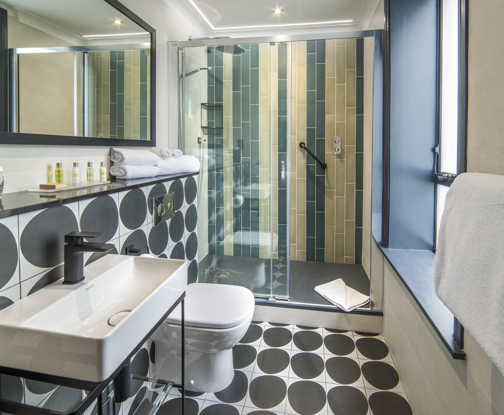 Double Superior King Bed