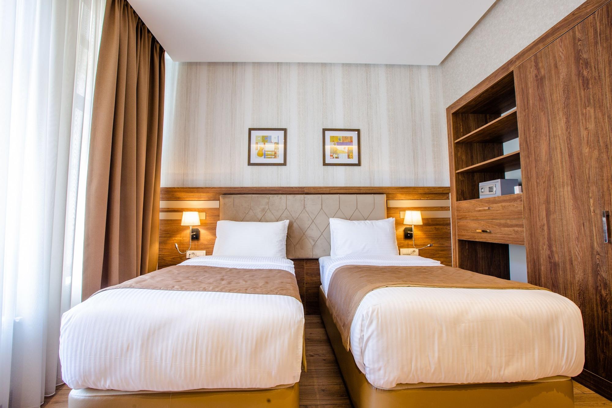 Double or Twin Standard