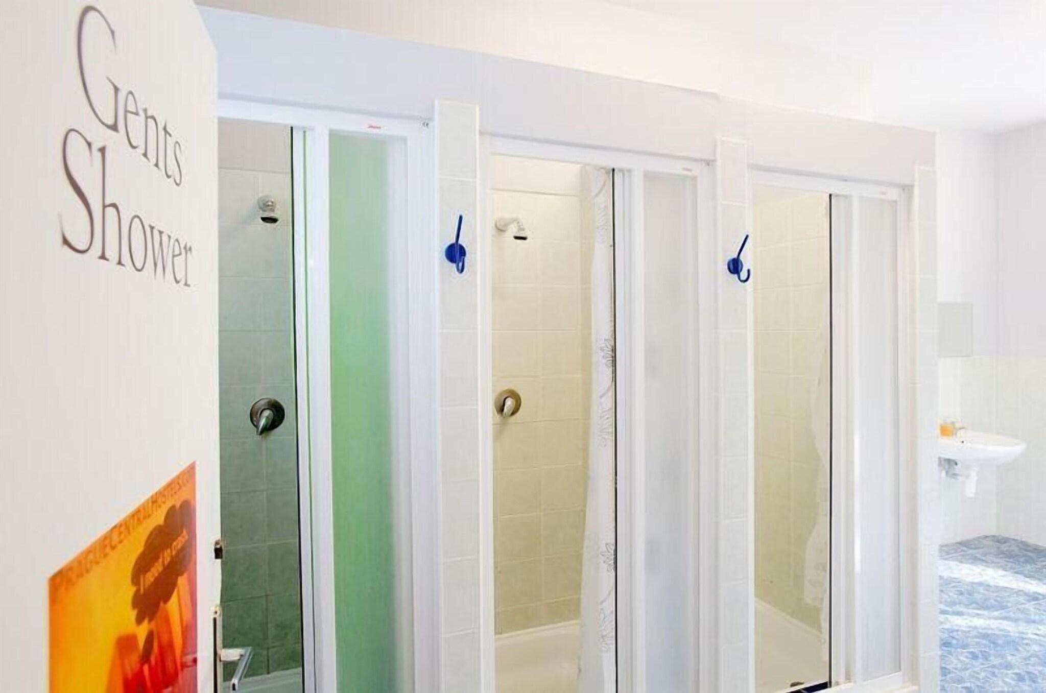 Quadruple Bunk Bed with Shared Bathroom