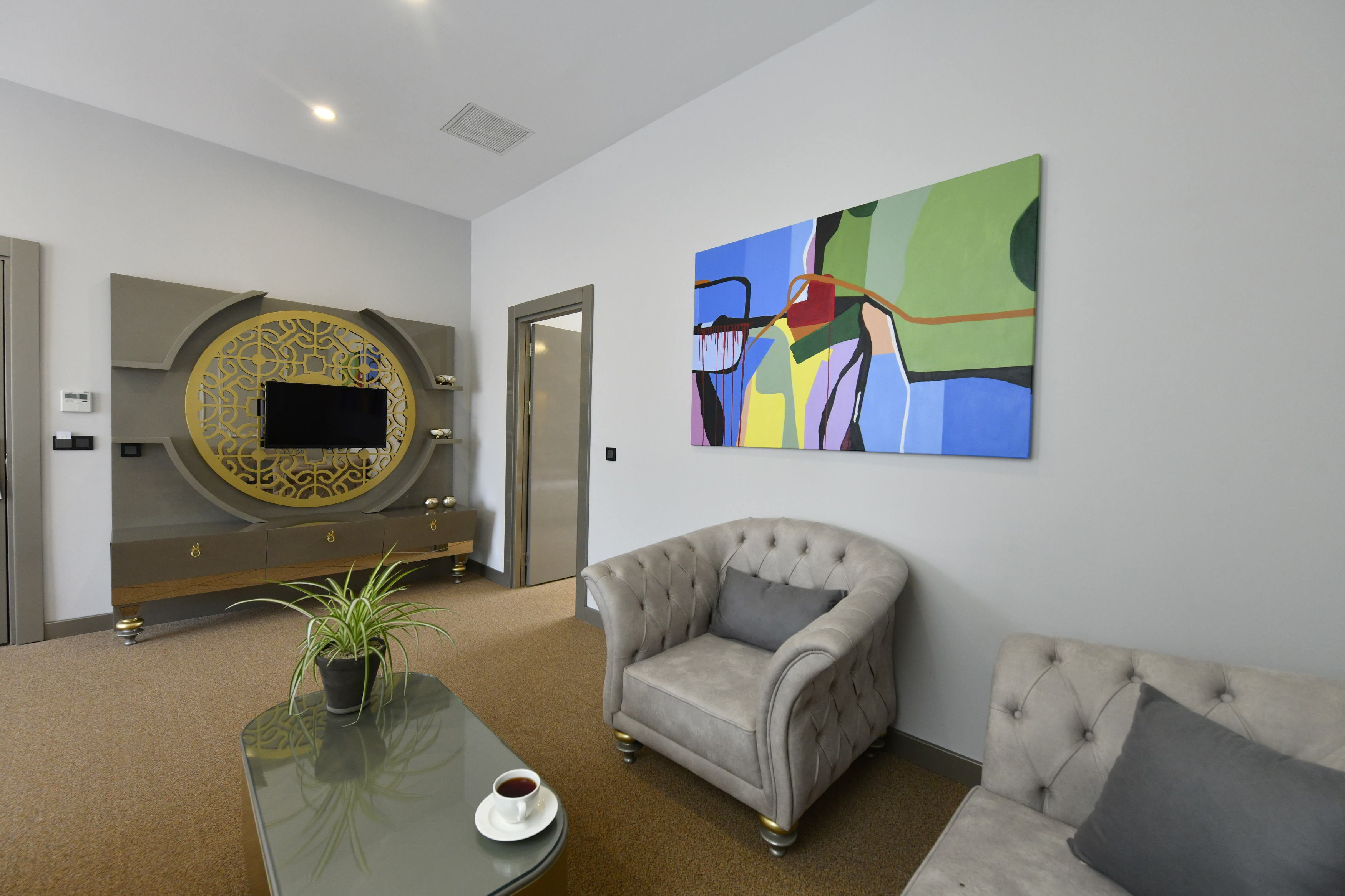 Suite King Bed with Jacuzzi