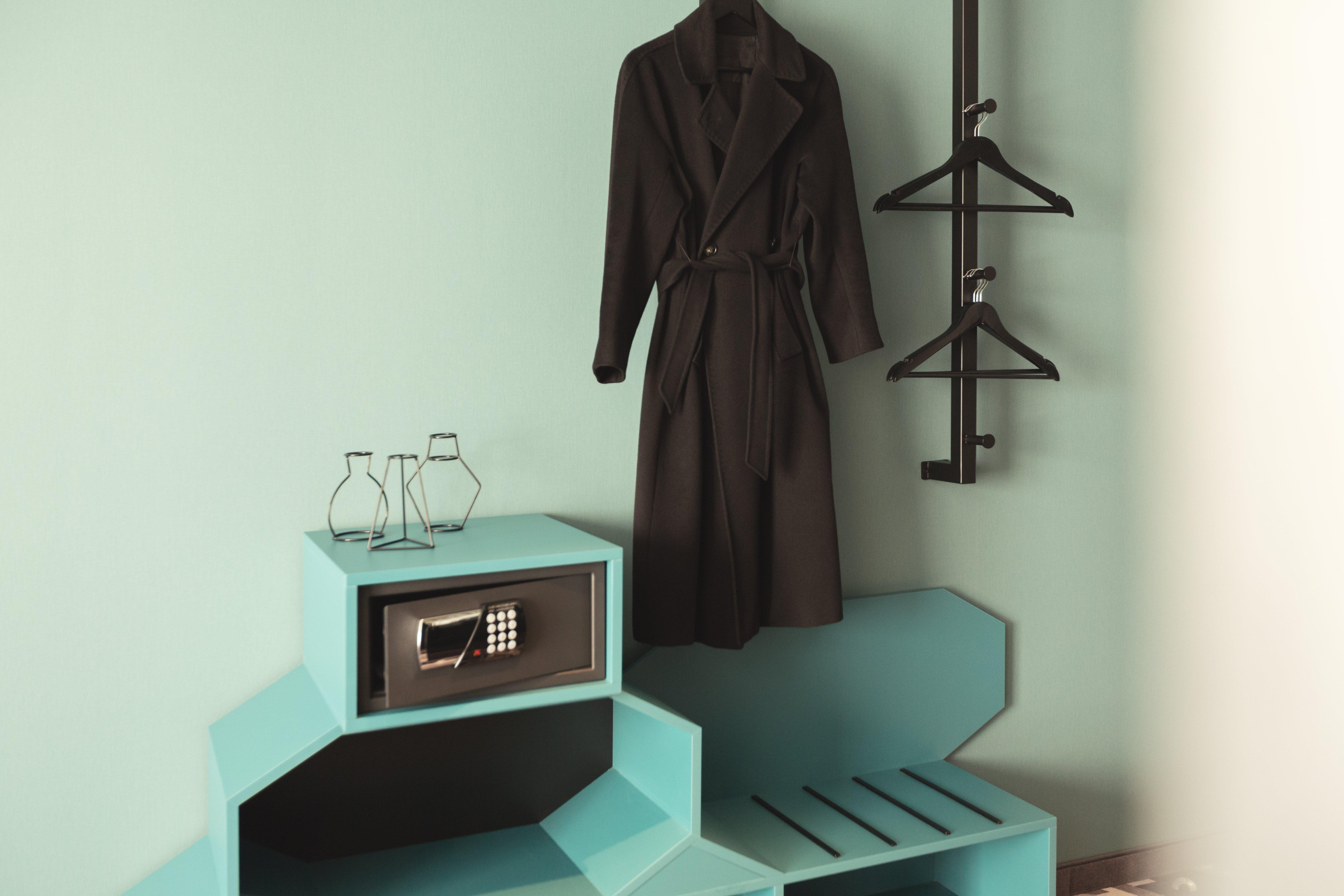 Double Queen Size Bed