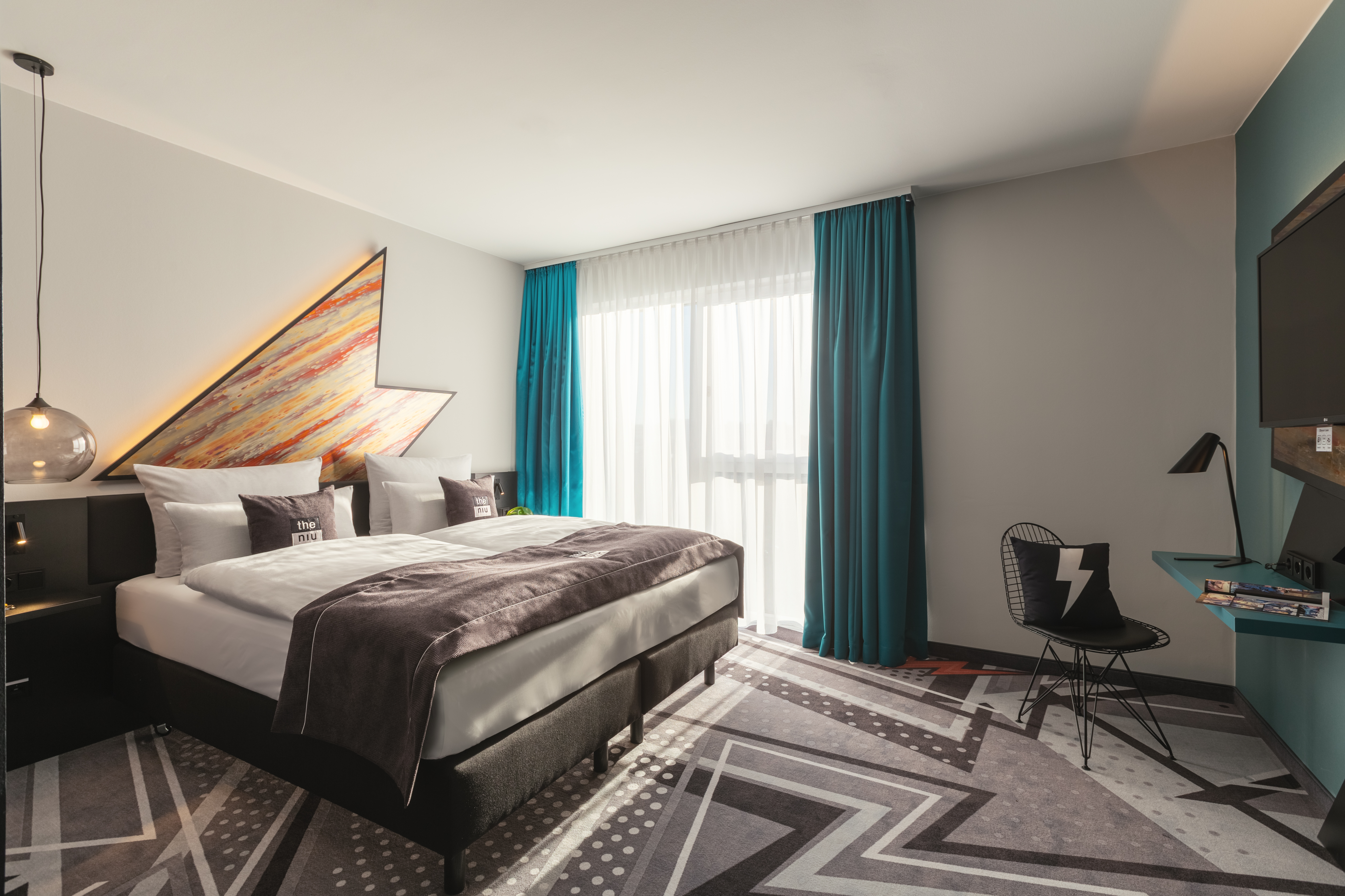 Double Queen Size Bed