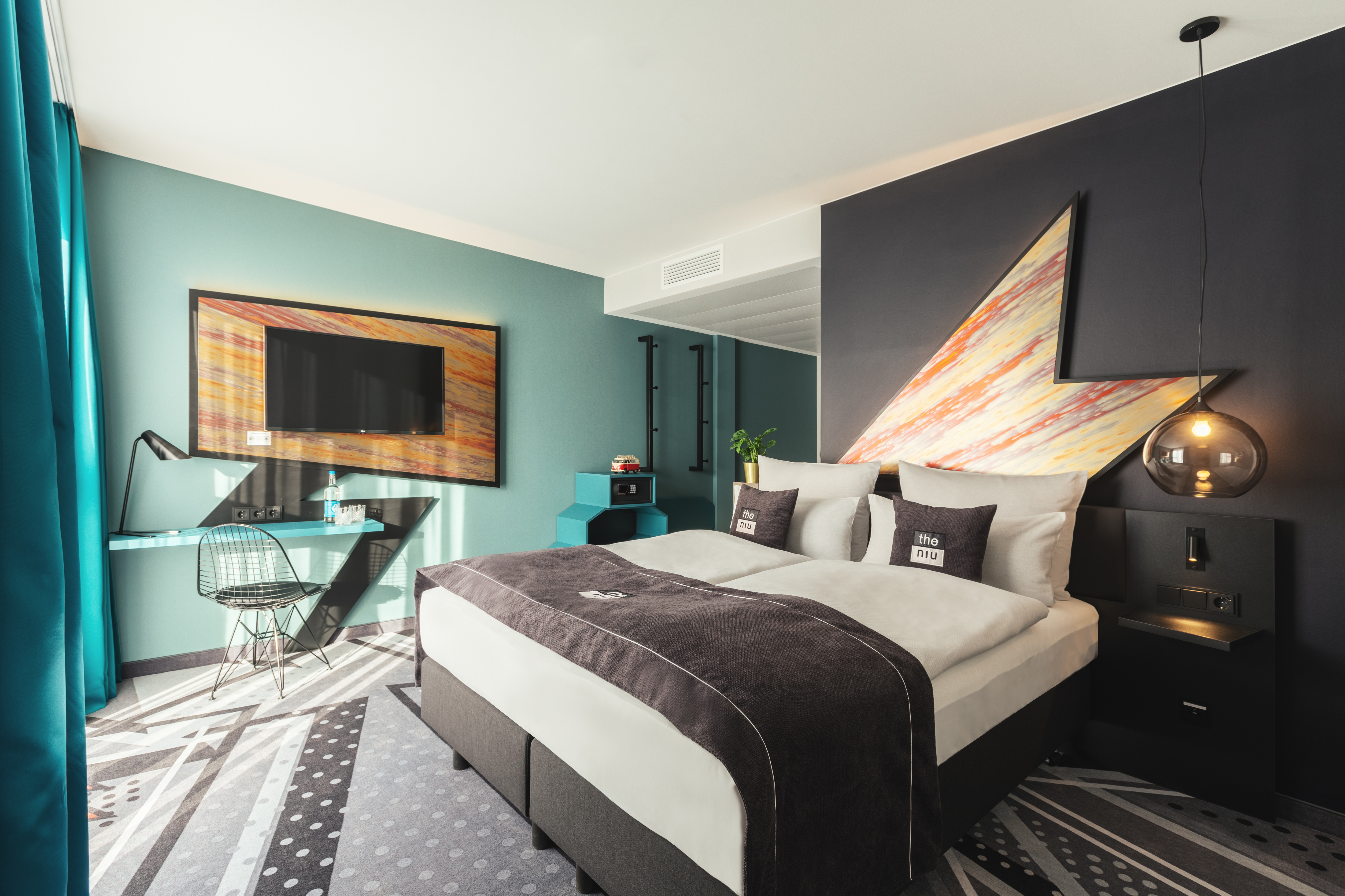 Double Accessible-queen Size Bed