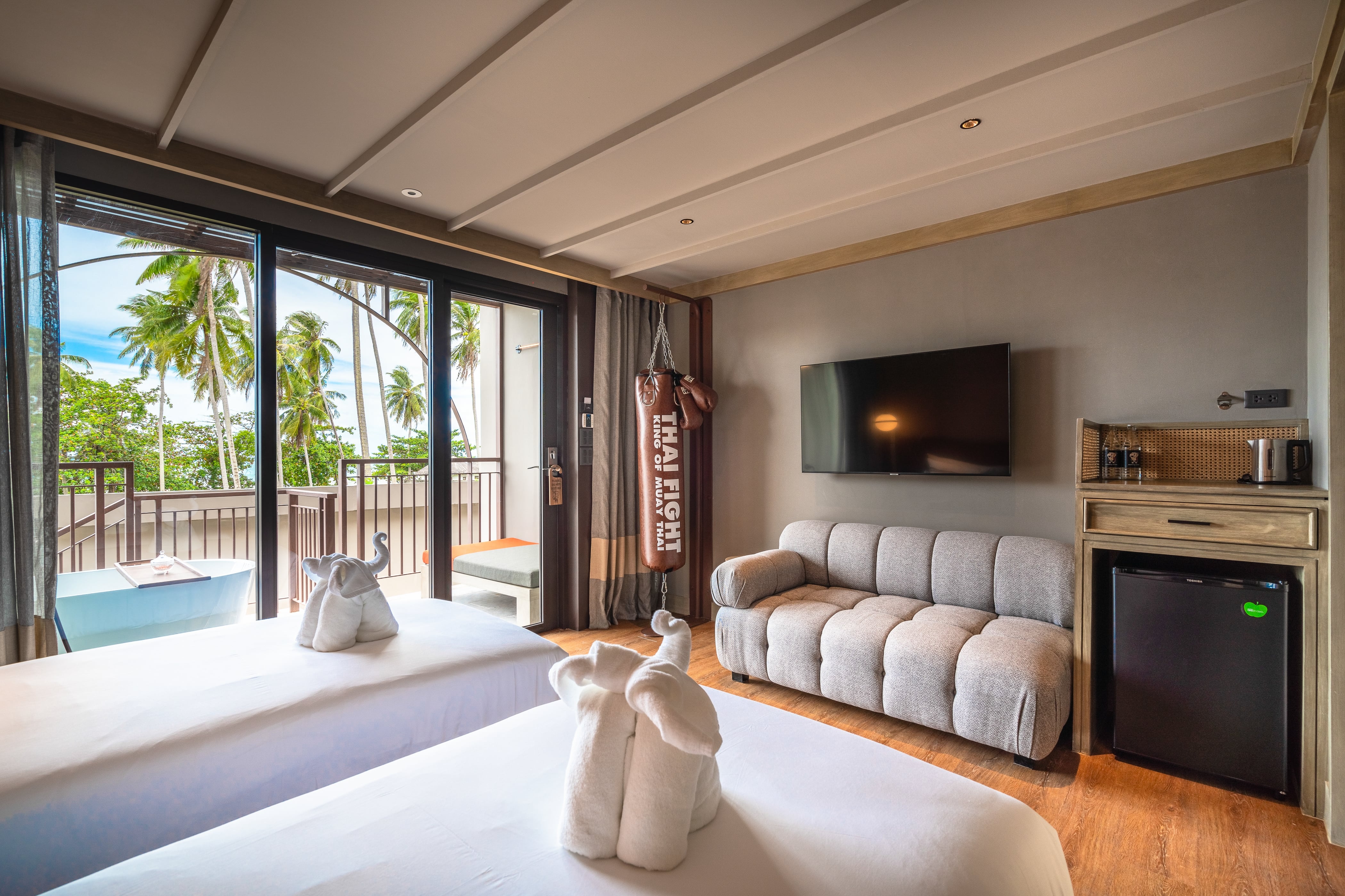 Twin Deluxe Superior