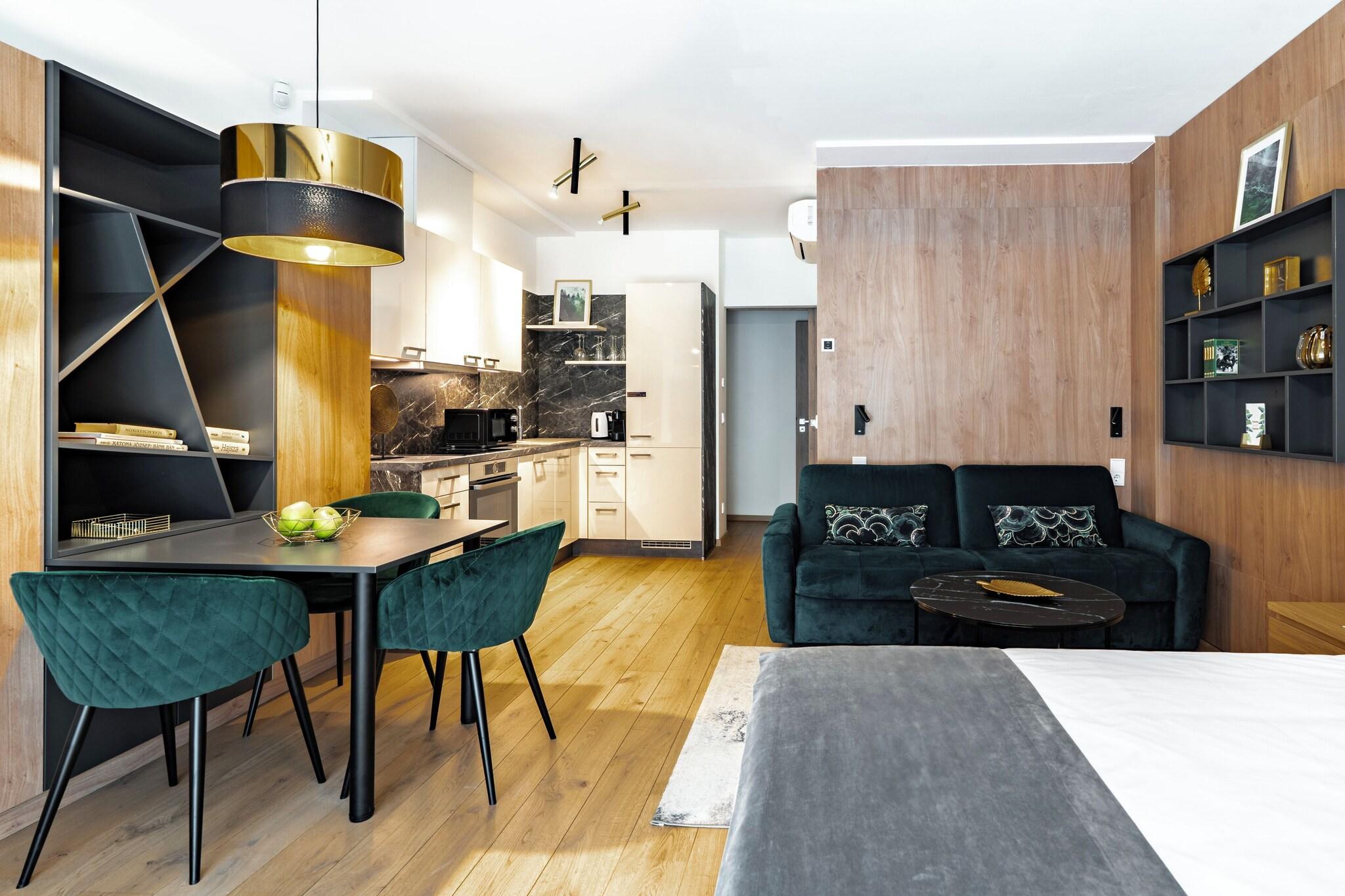 Junior Suite Deluxe King Bed