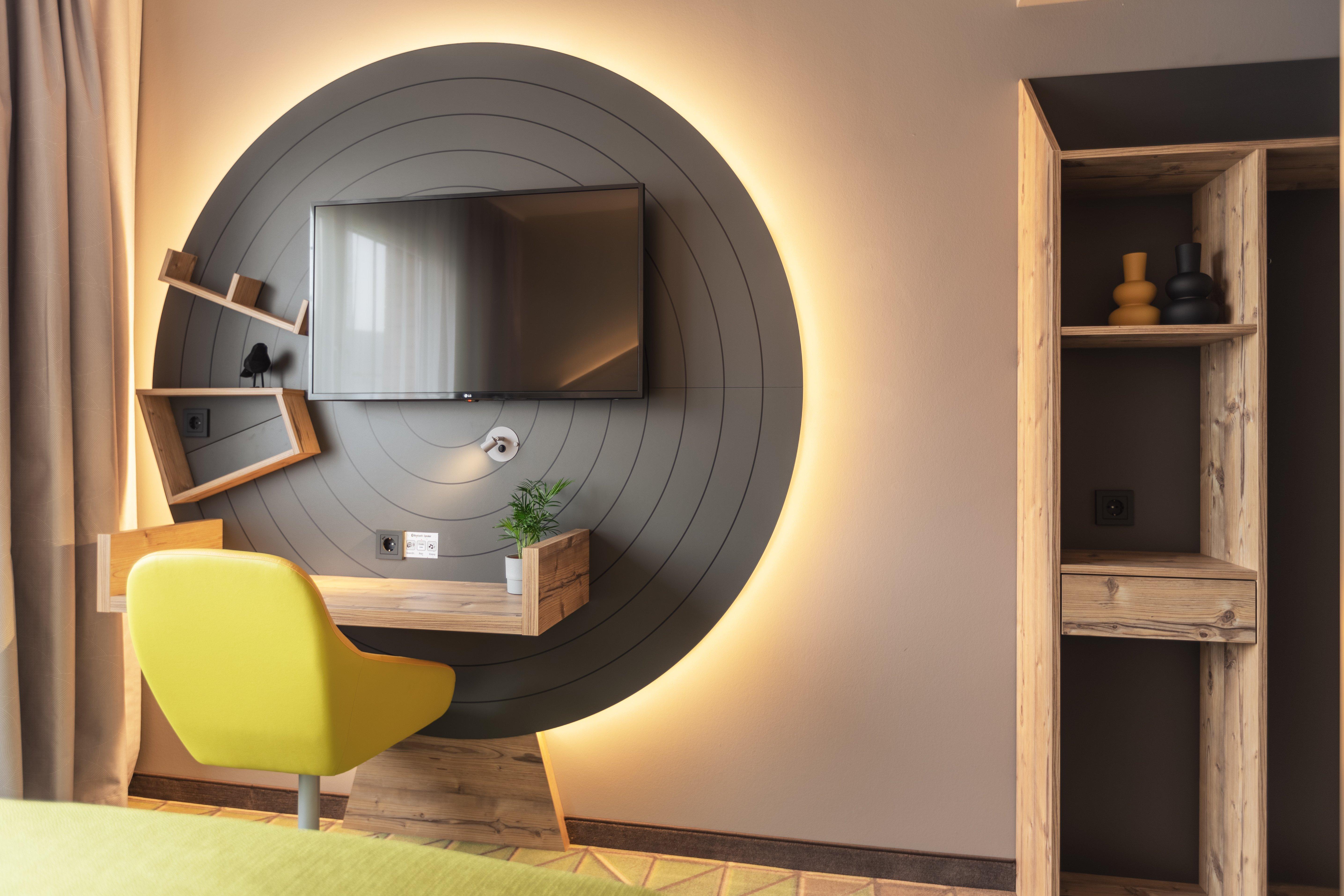 Double Queen Size Bed