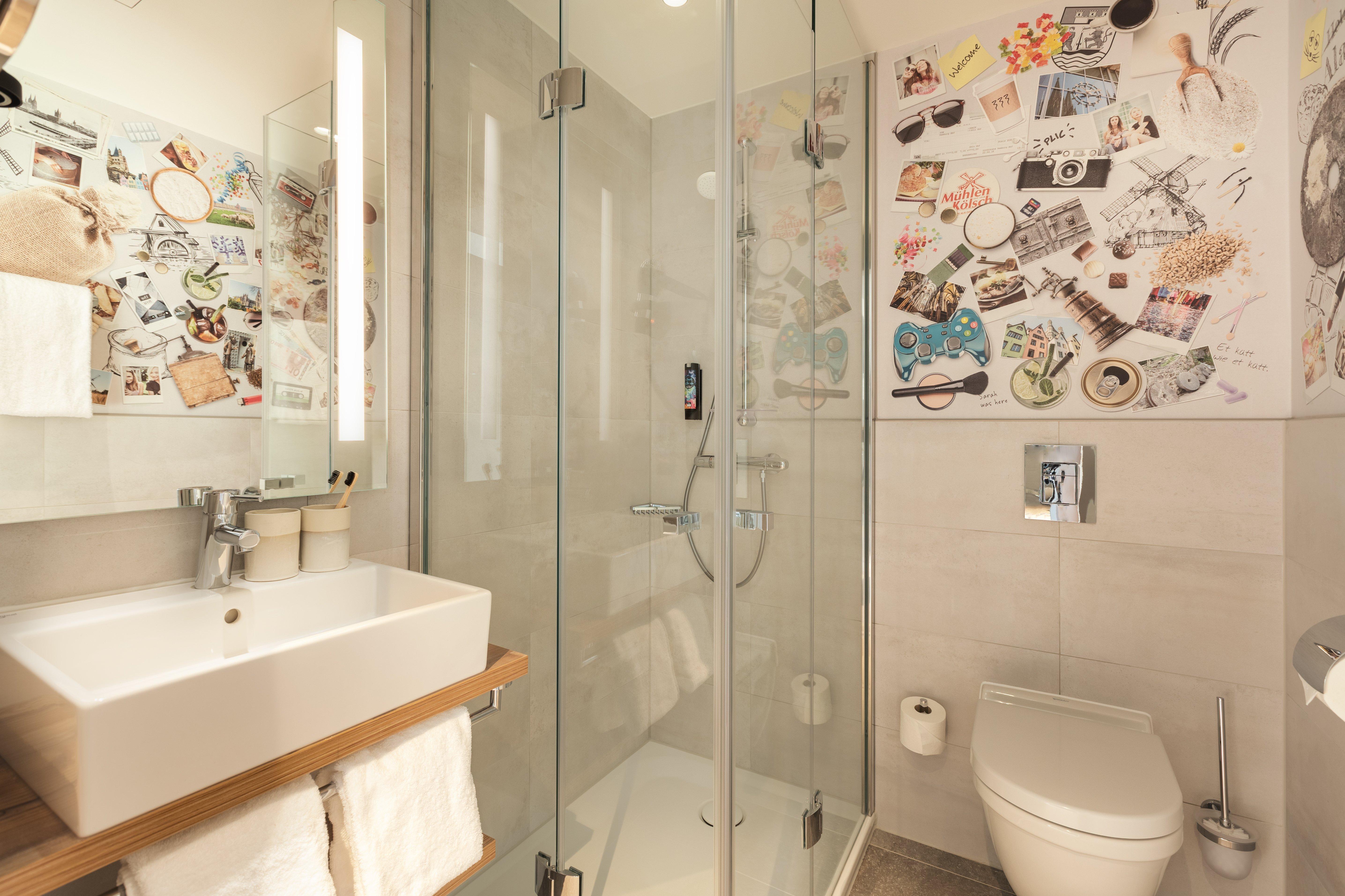 Double Queen Size Bed