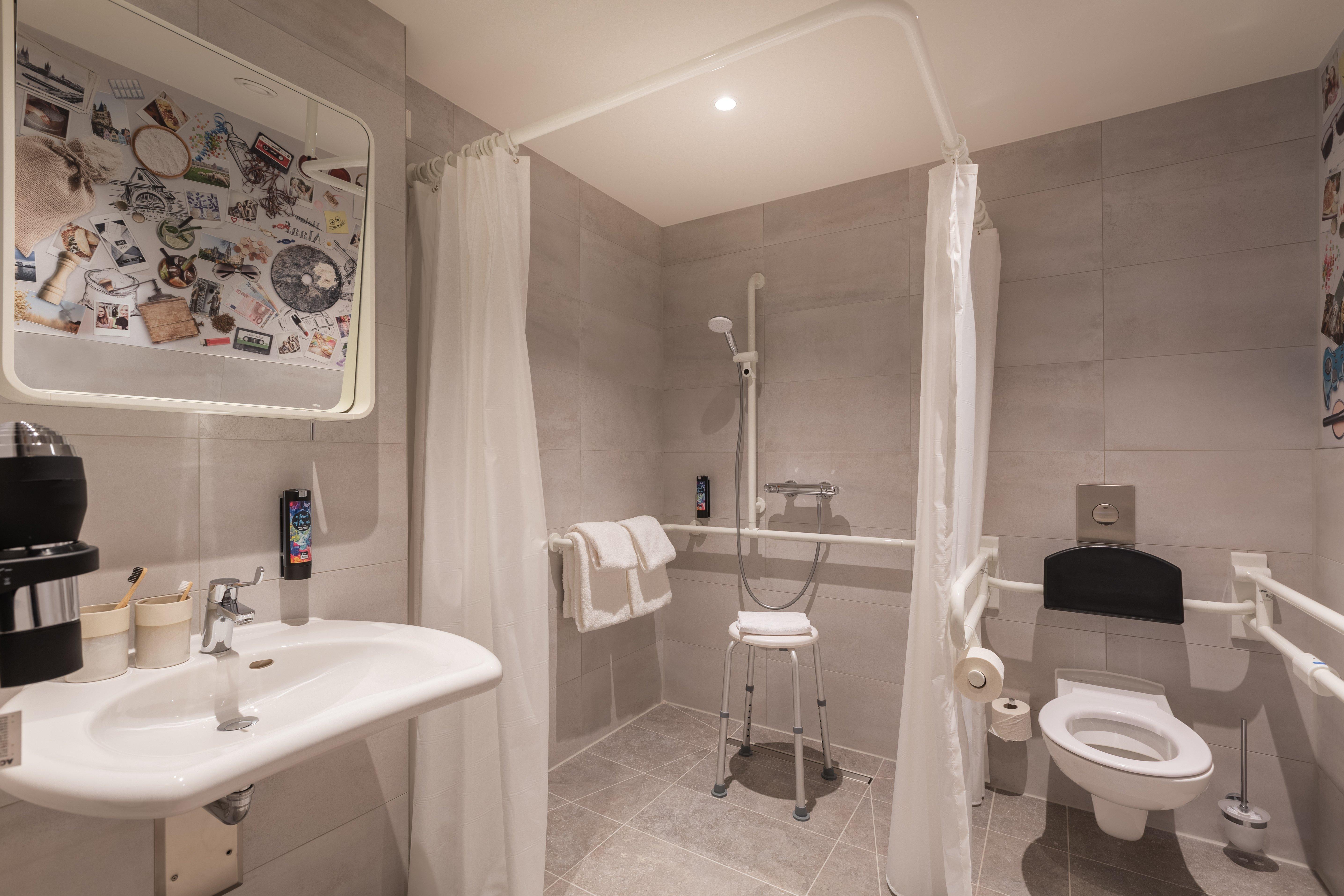 Double Accessible-queen Size Bed