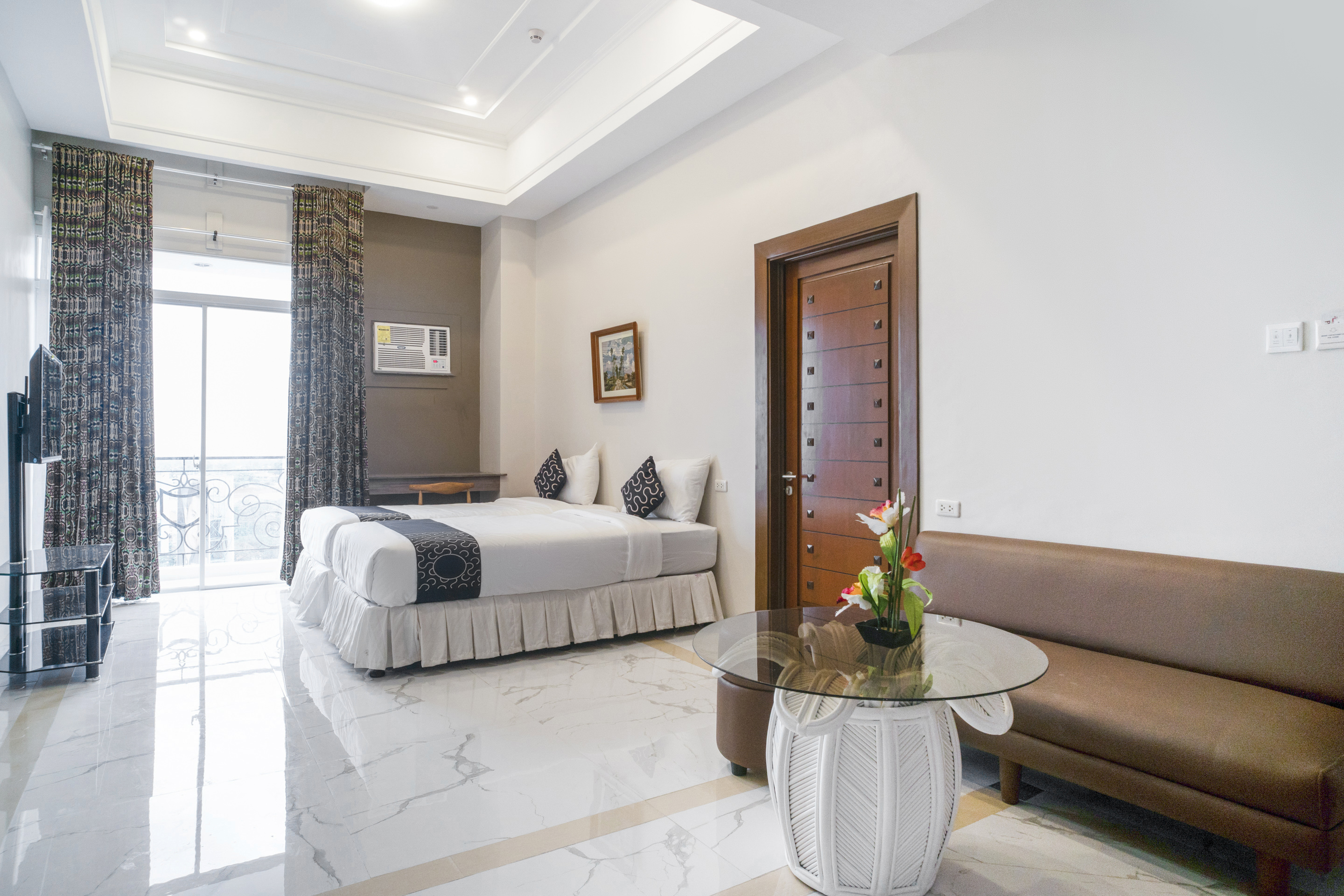 Family Room Superior