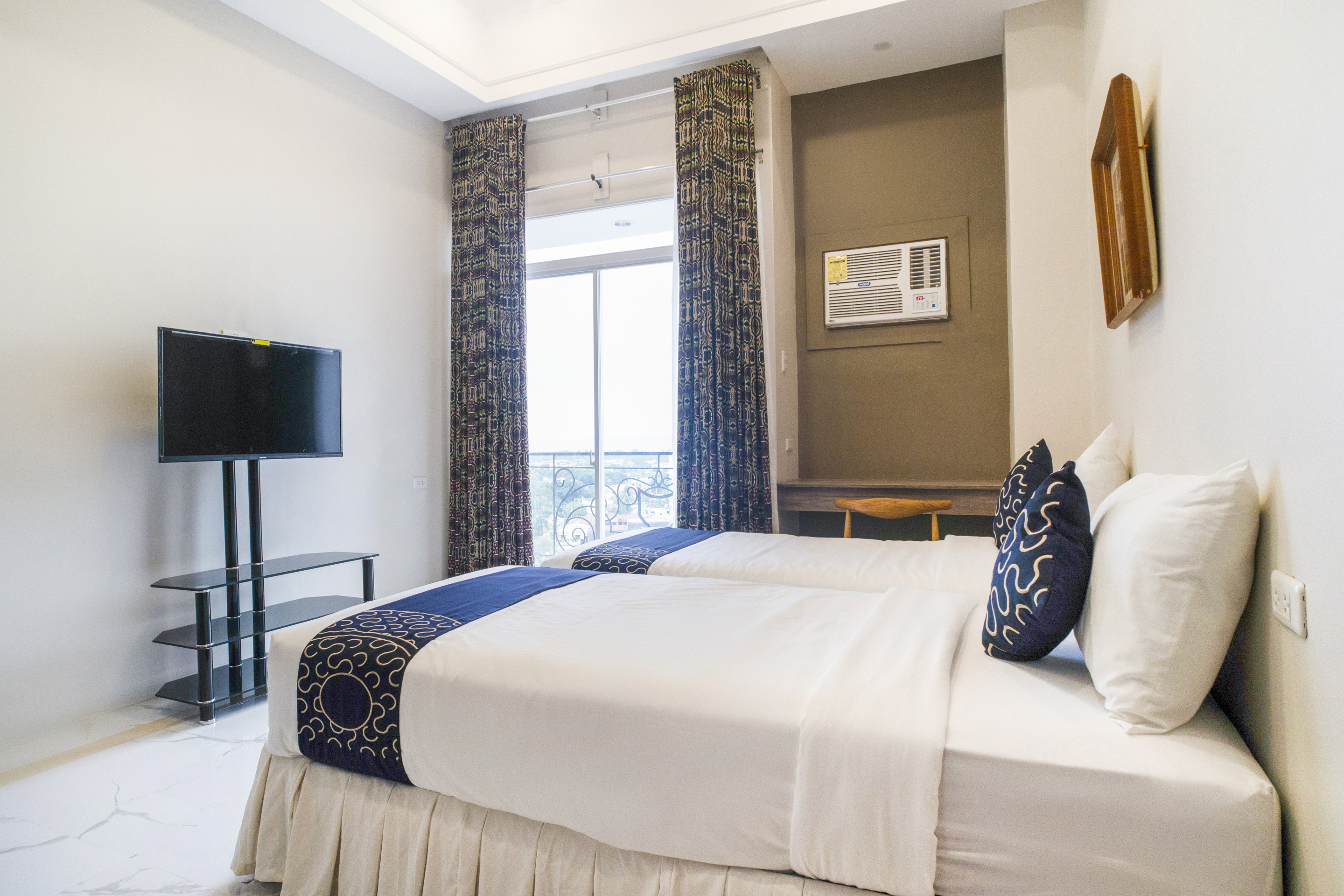 Family Room Superior