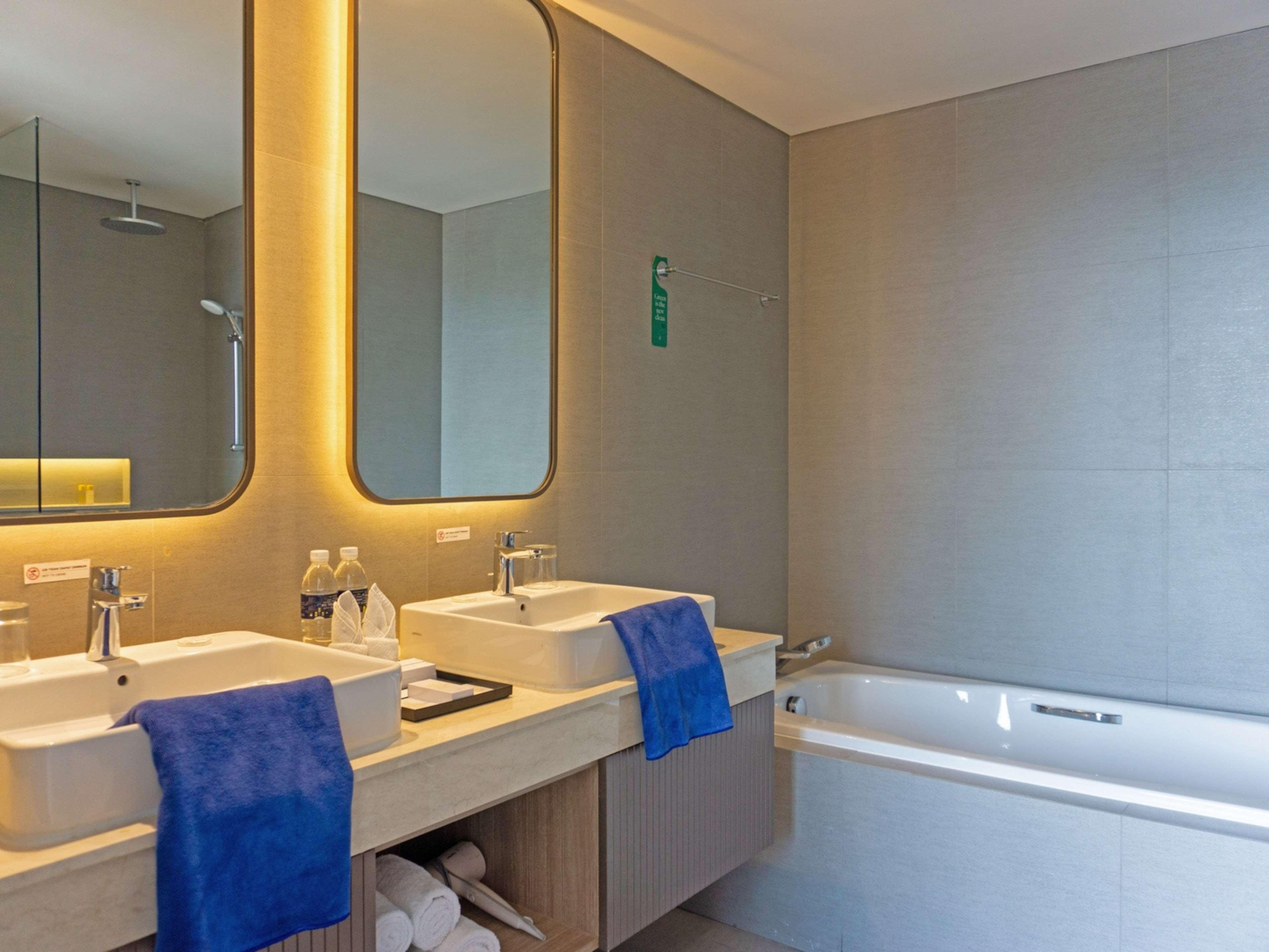 Suite Sea View with Balcony