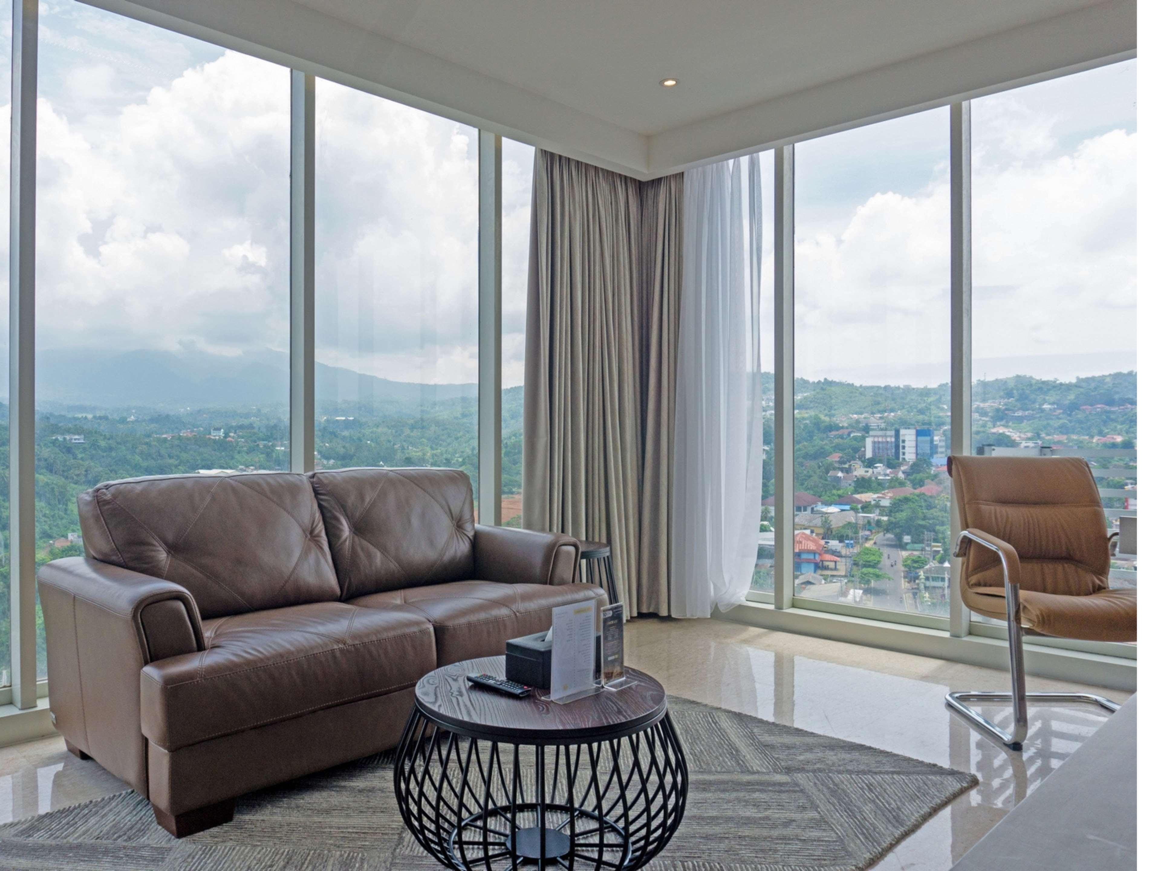 Suite Business City View