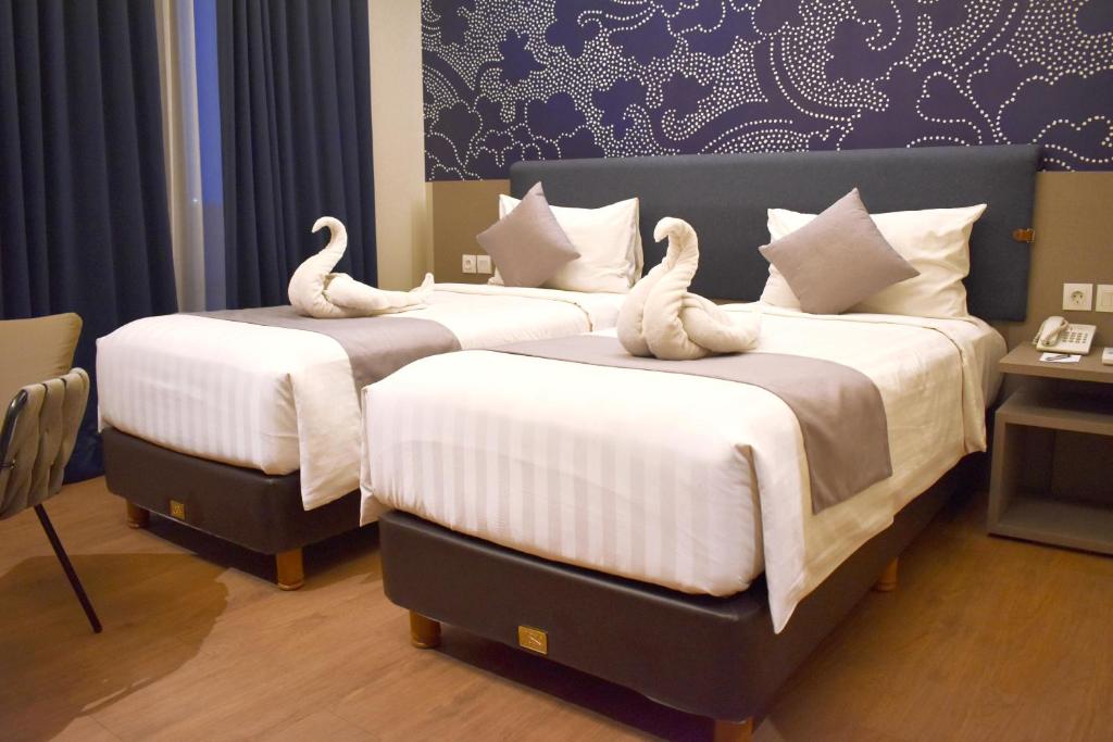 Double or Twin Deluxe