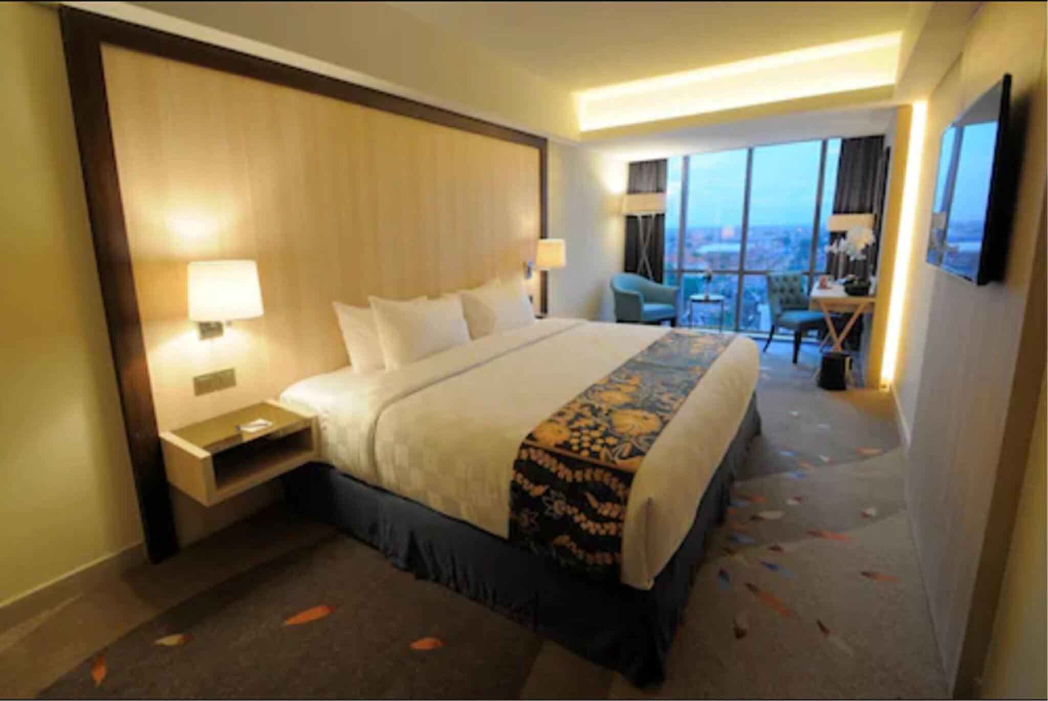 Double Deluxe King Bed