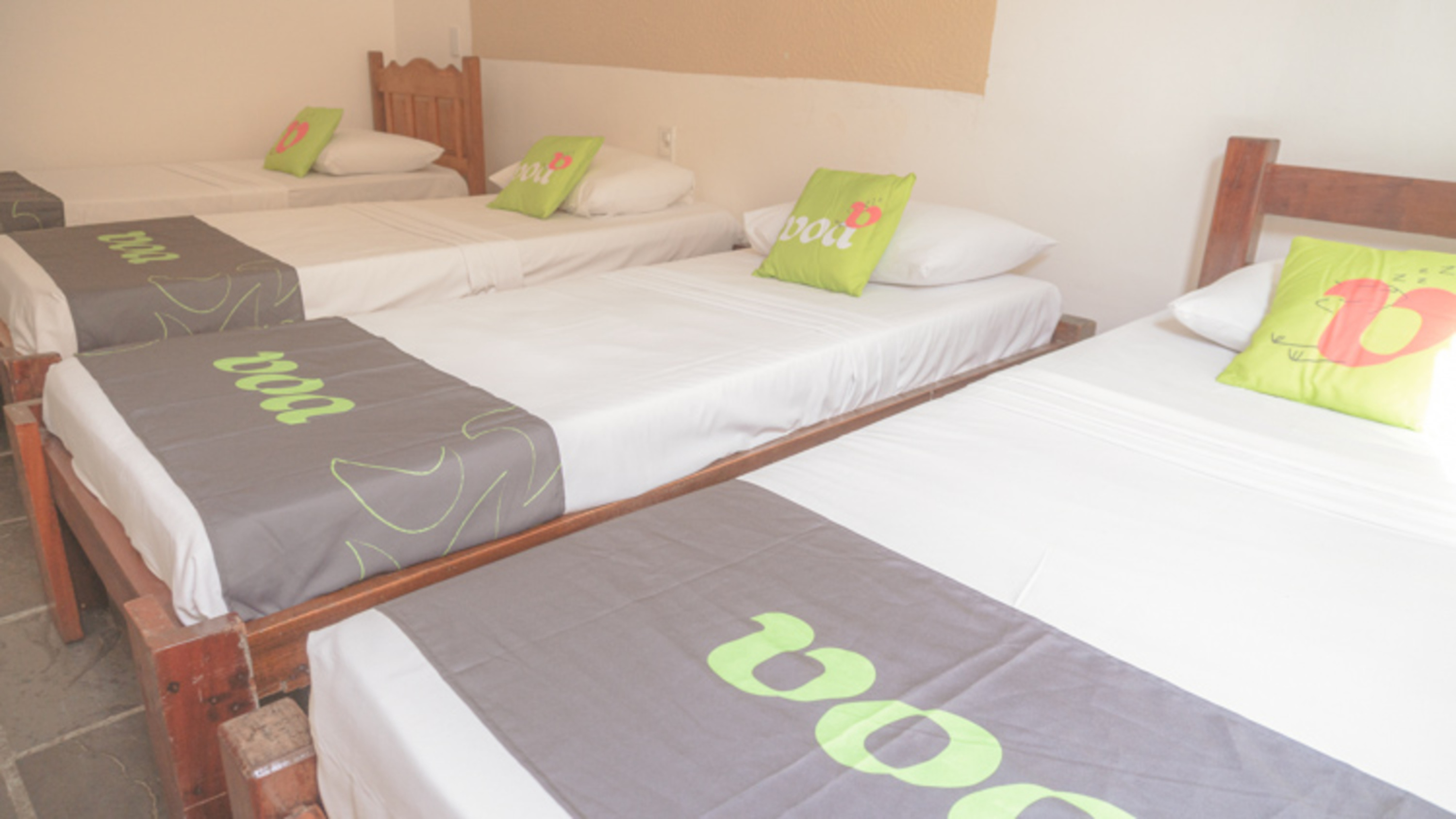 Quadruple Capacity 4