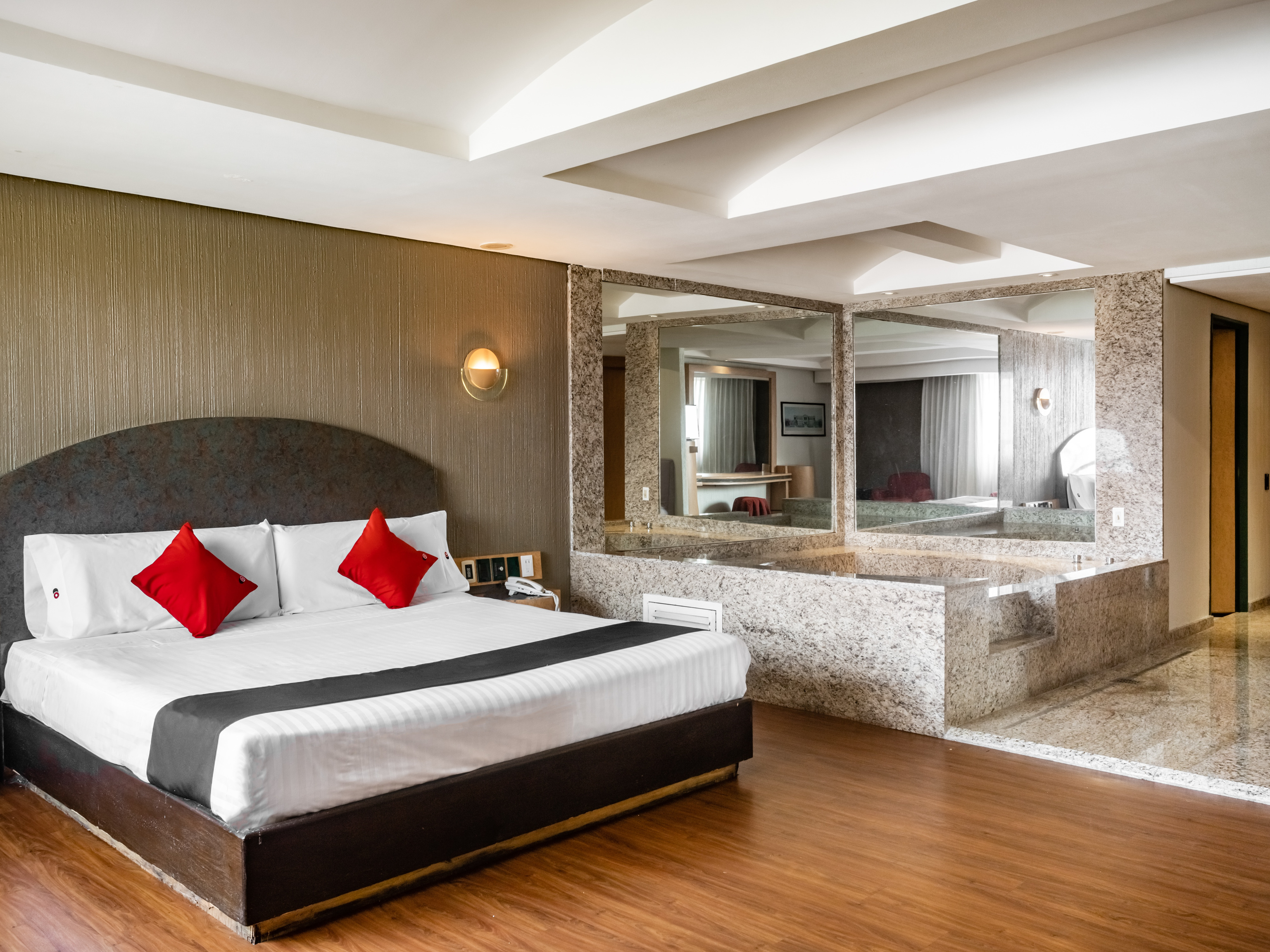 Double Deluxe with Jacuzzi