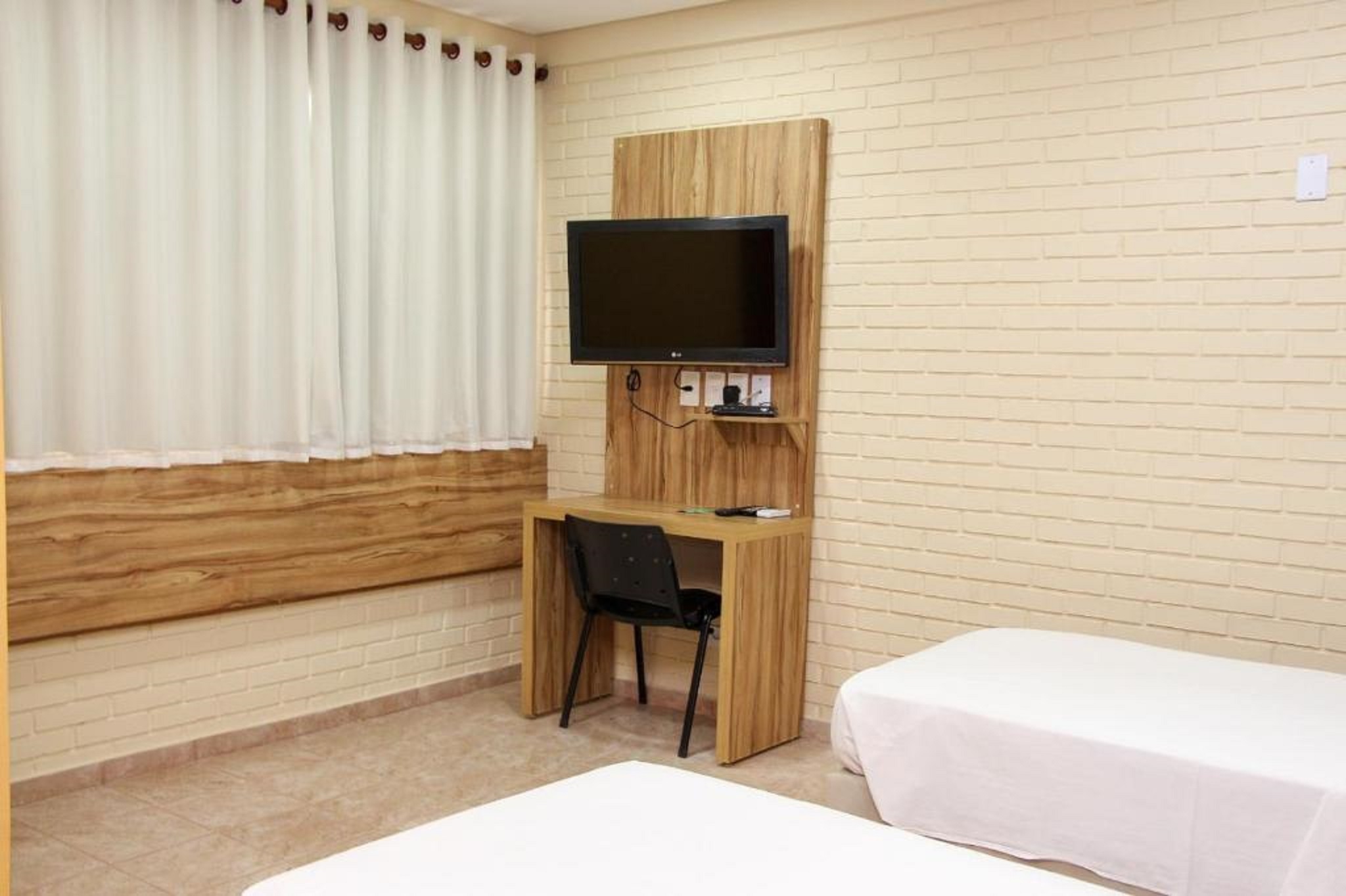 Triple Three Beds