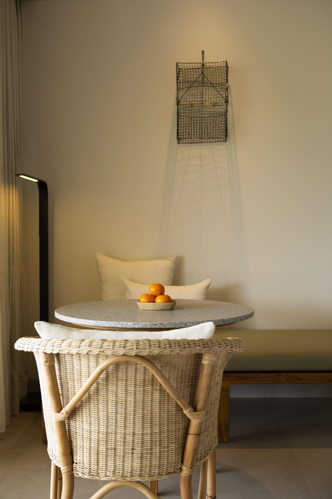 Double Garden View King Bed