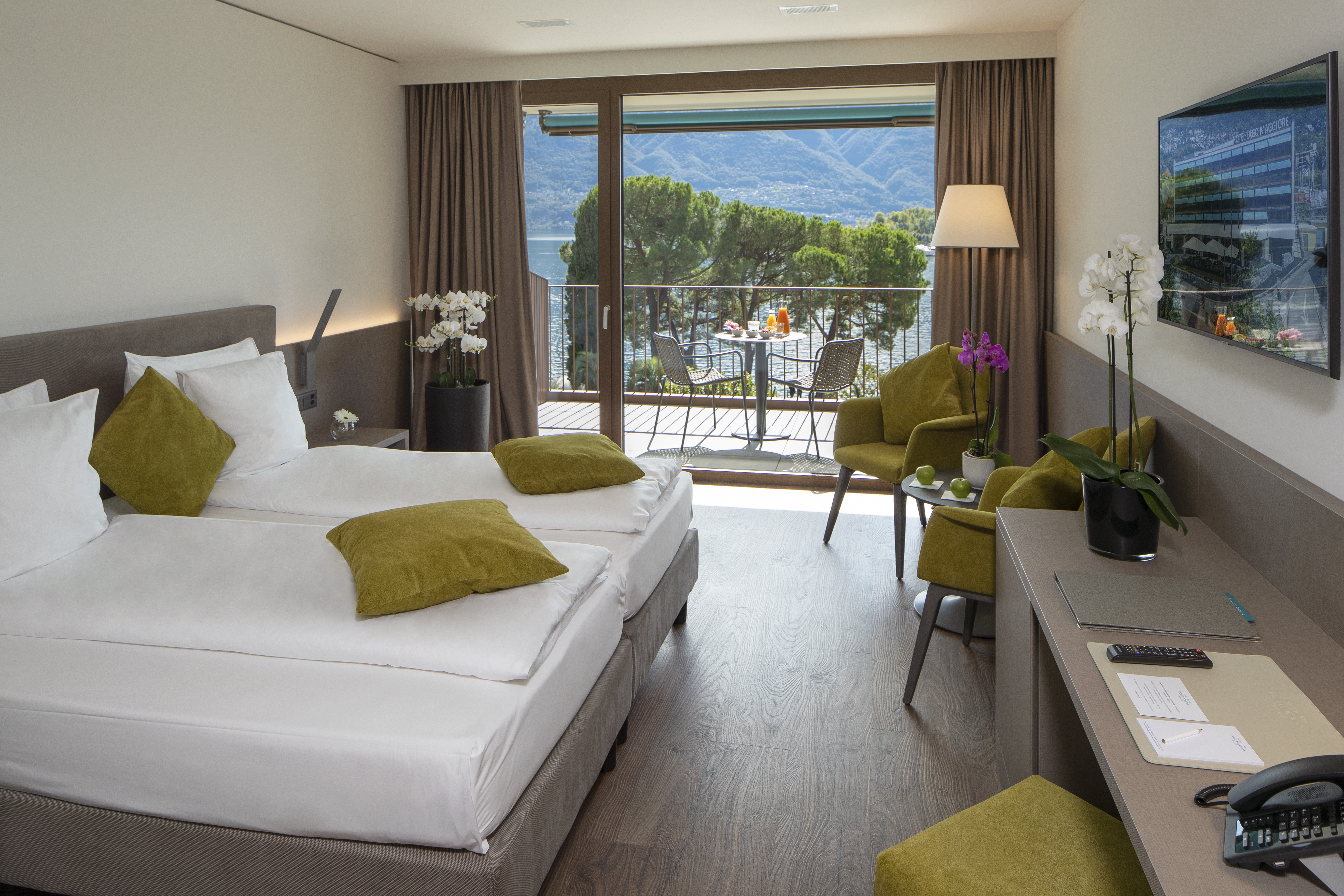 Double Deluxe Lake View