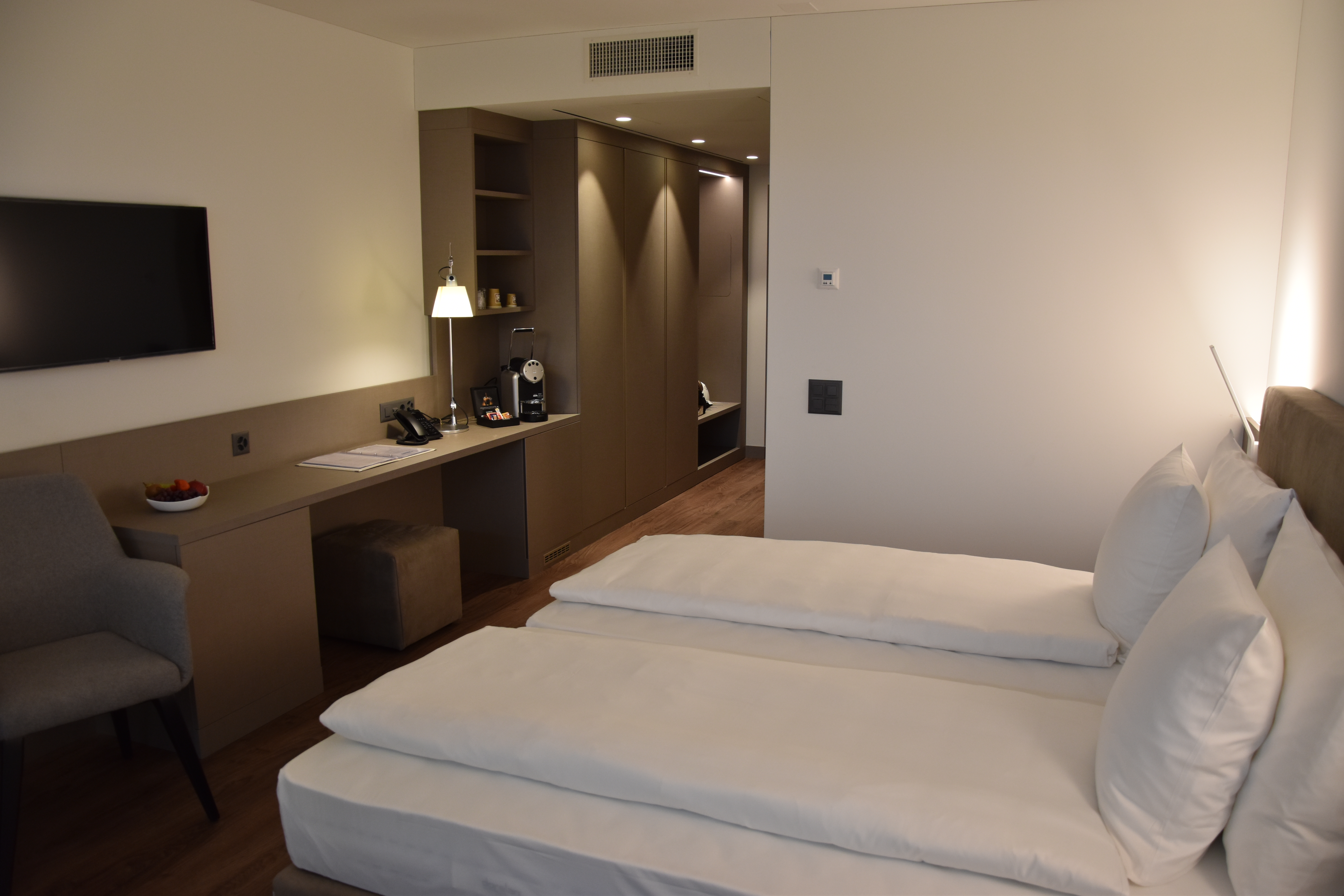 Double Deluxe Lake View