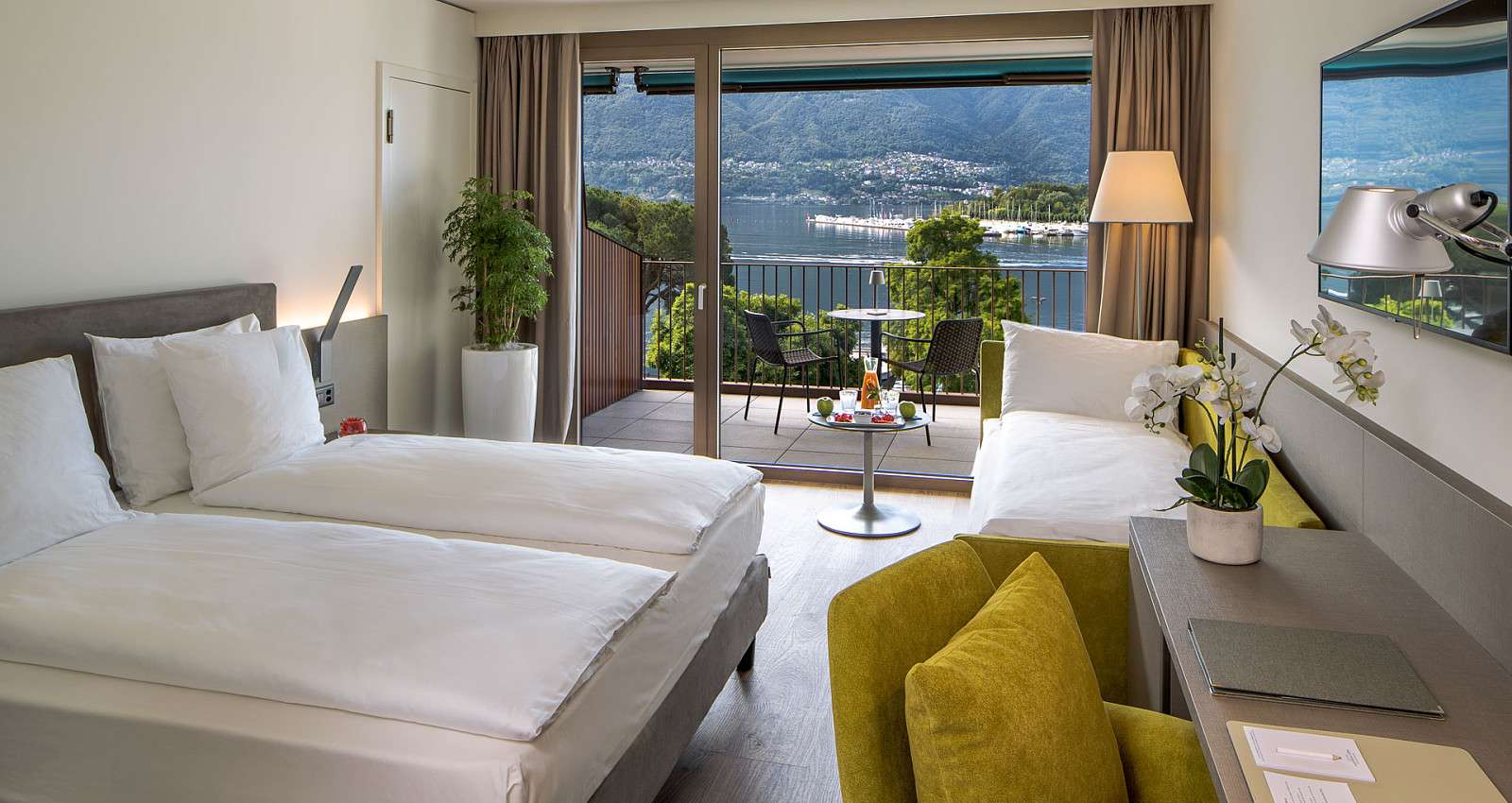 Triple Deluxe Lake View