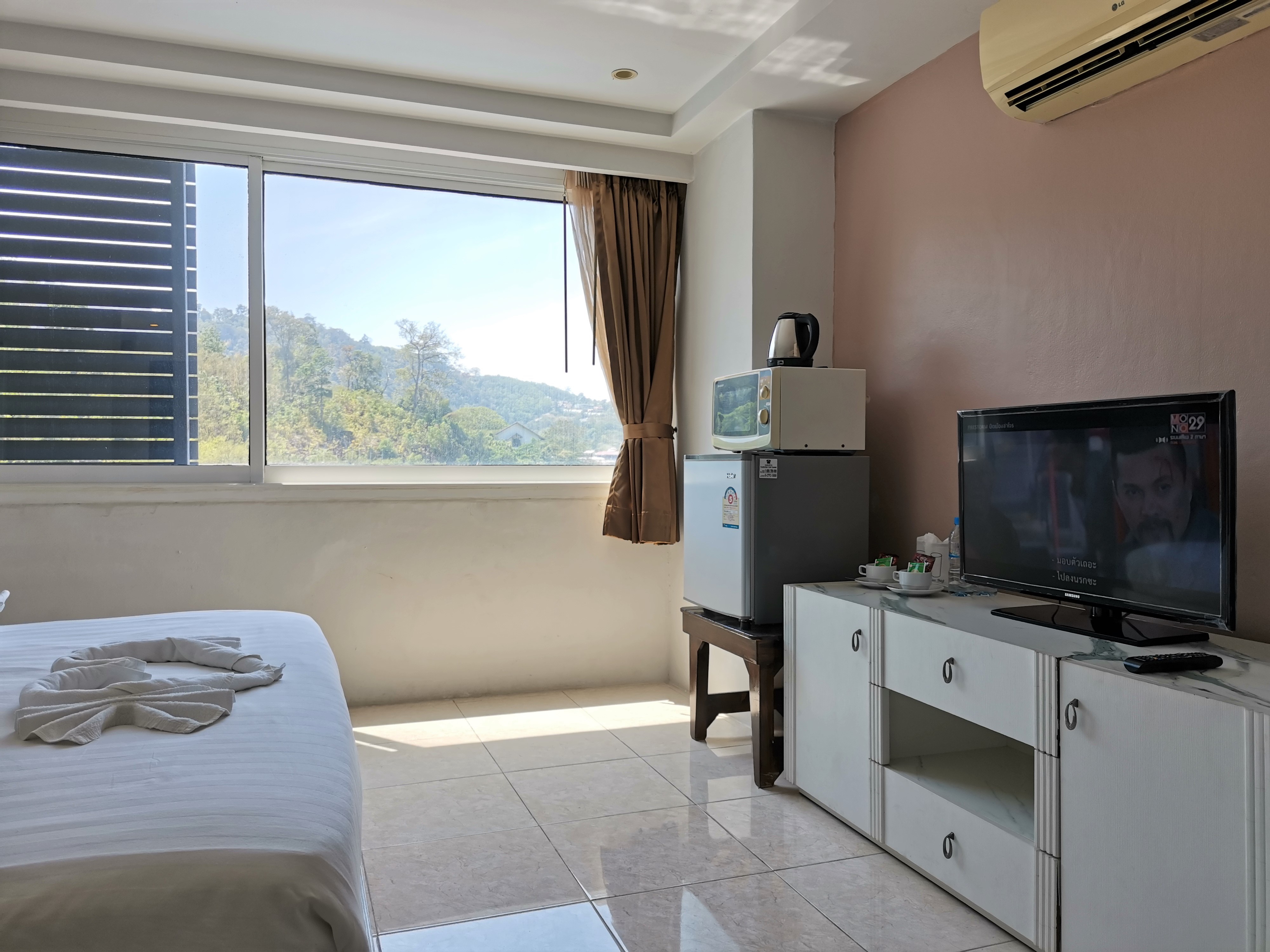 Studio Deluxe King Bed