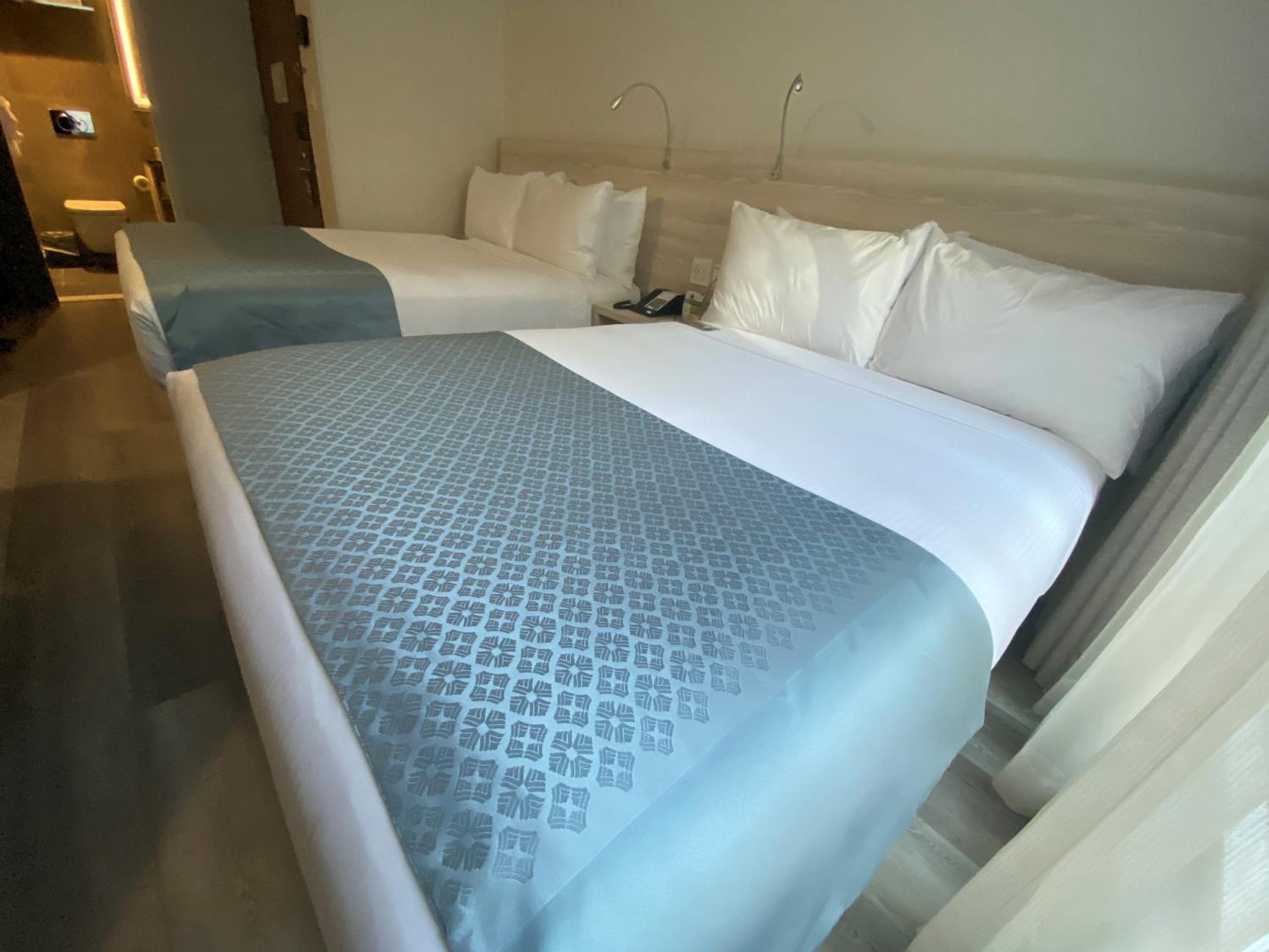 Room Two Double Beds