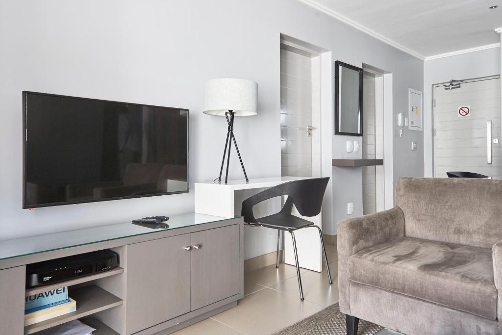 Apartment Two Bedrooms Two Bathrooms