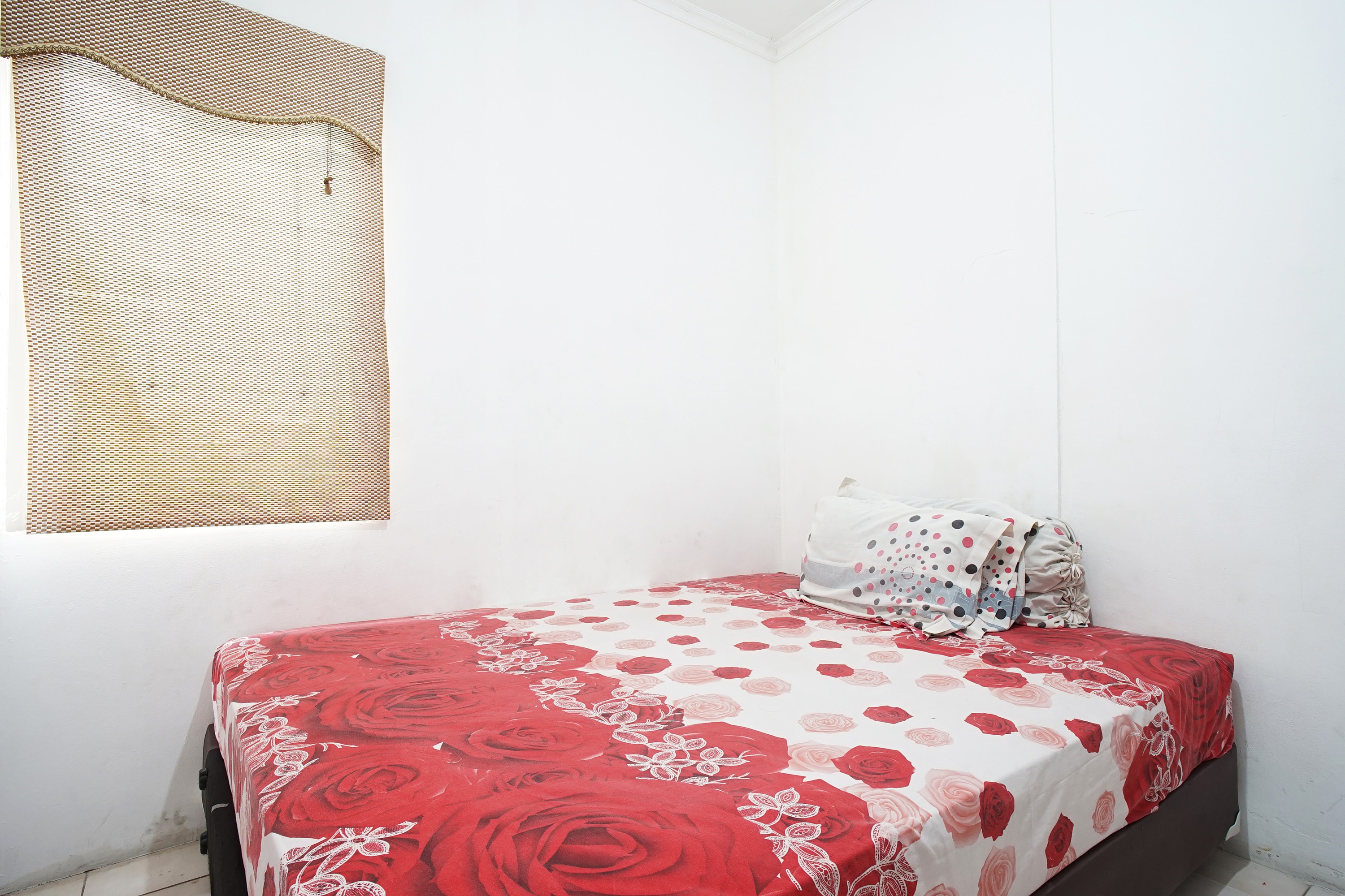 Room Queen Bed Two Bedrooms