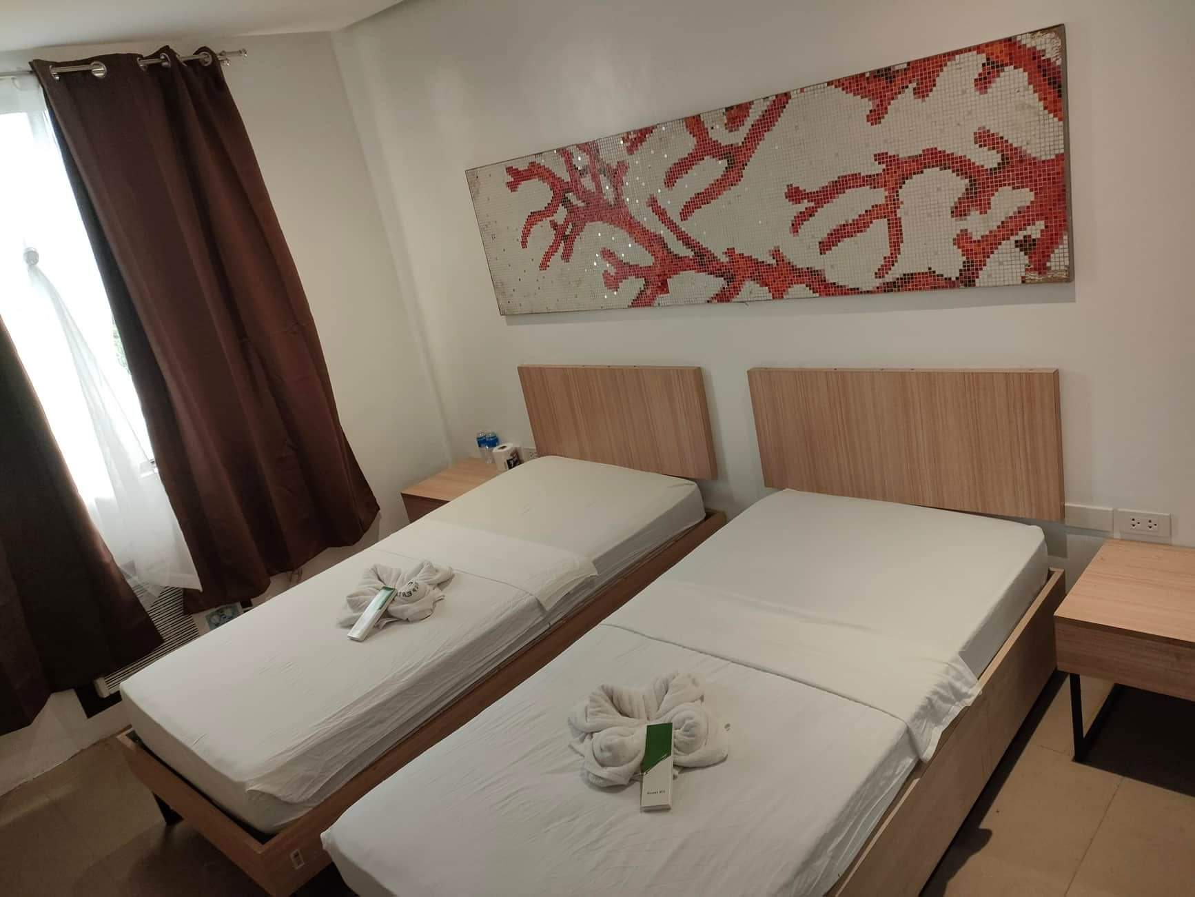 Twin Two Bedrooms One Bathroom