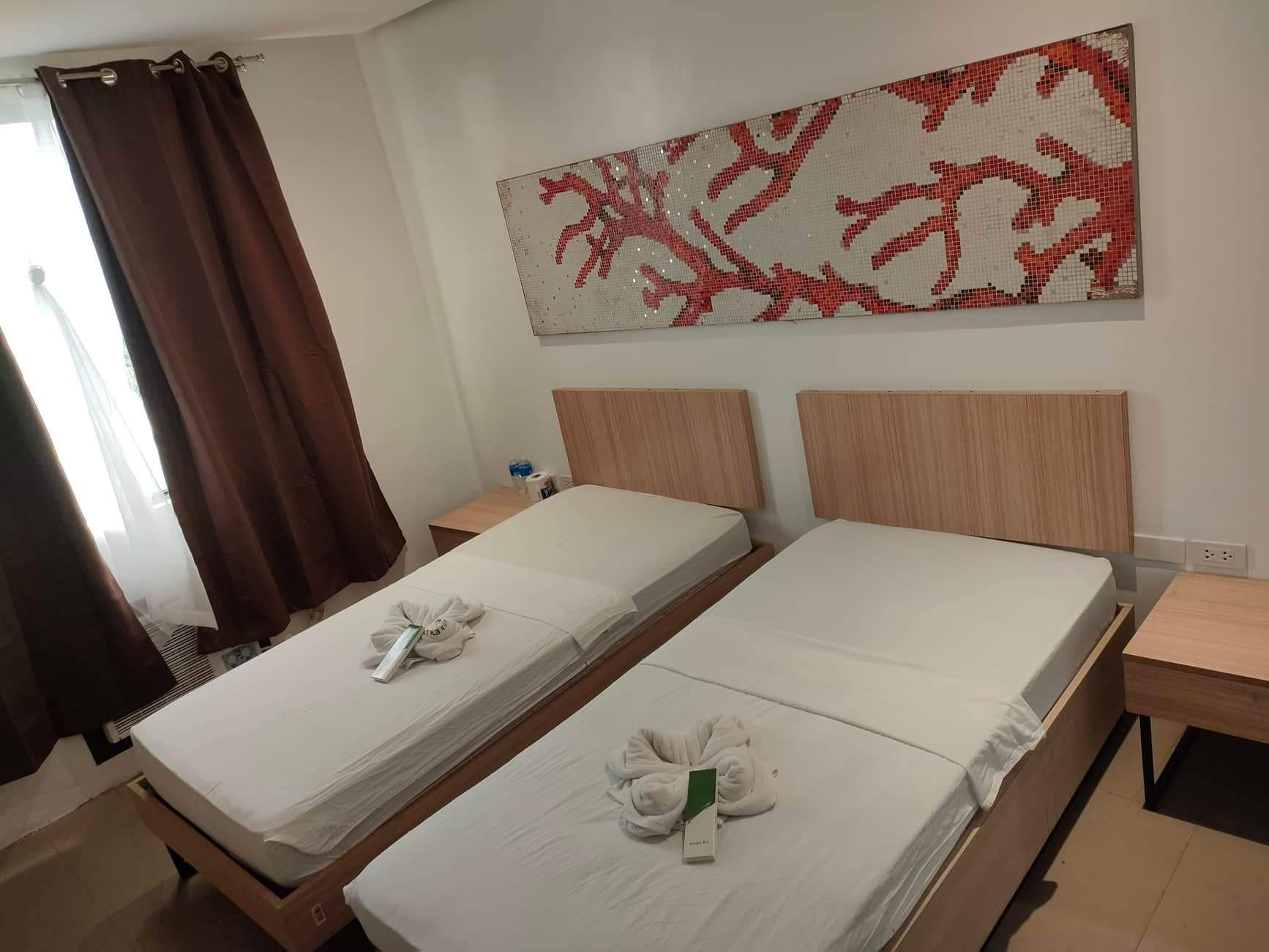 Twin Two Bedrooms One Bathroom