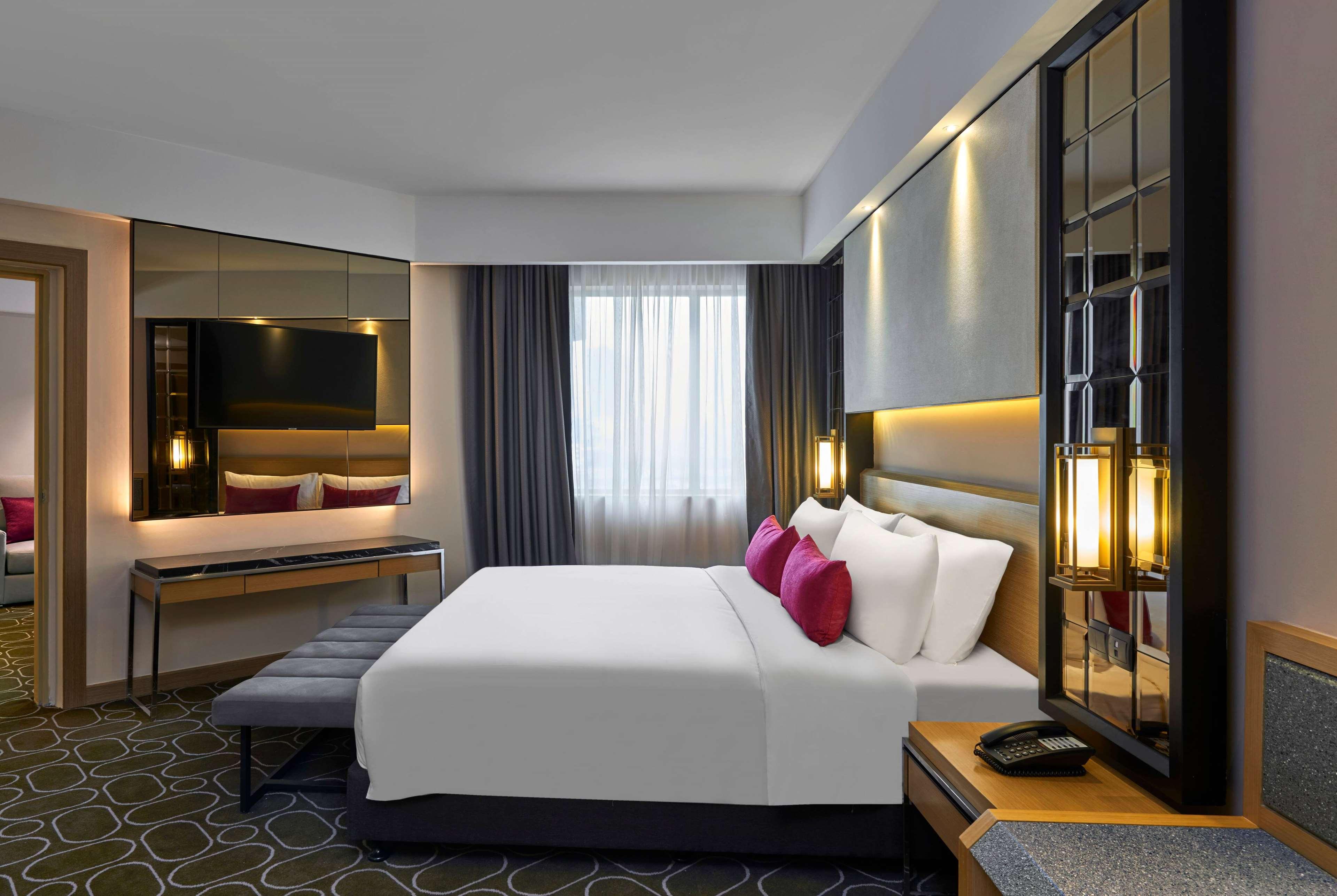 Junior Suite King Size Bed