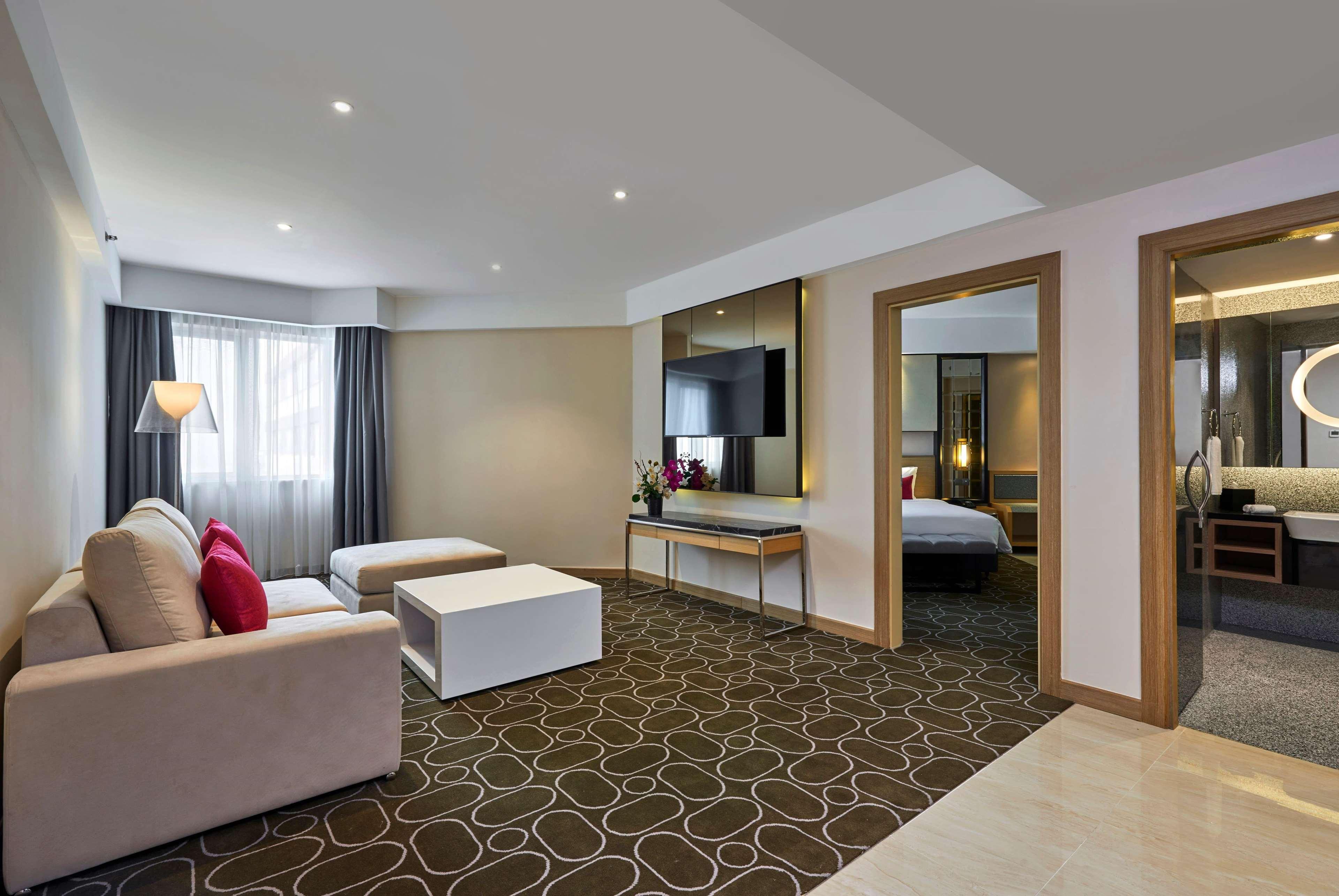 Junior Suite King Size Bed