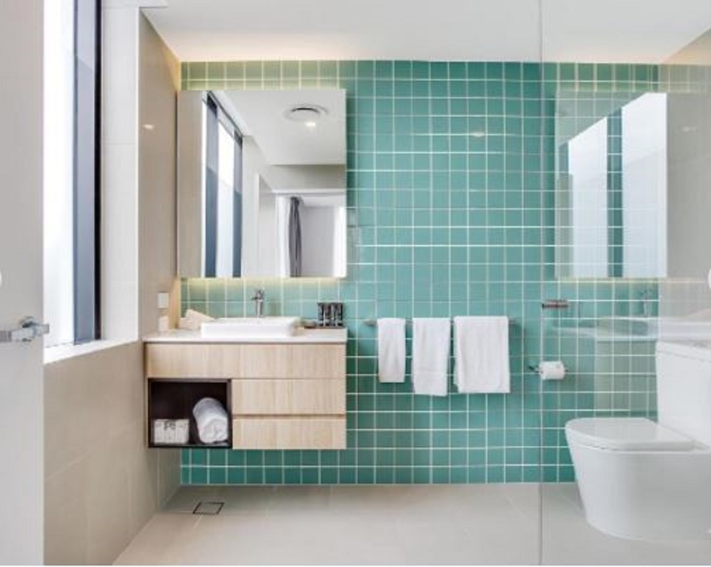 Double Queen Size Bed