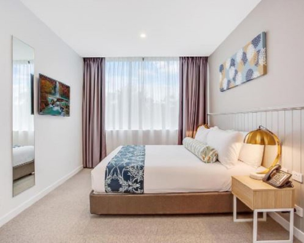 Double King Size Bed