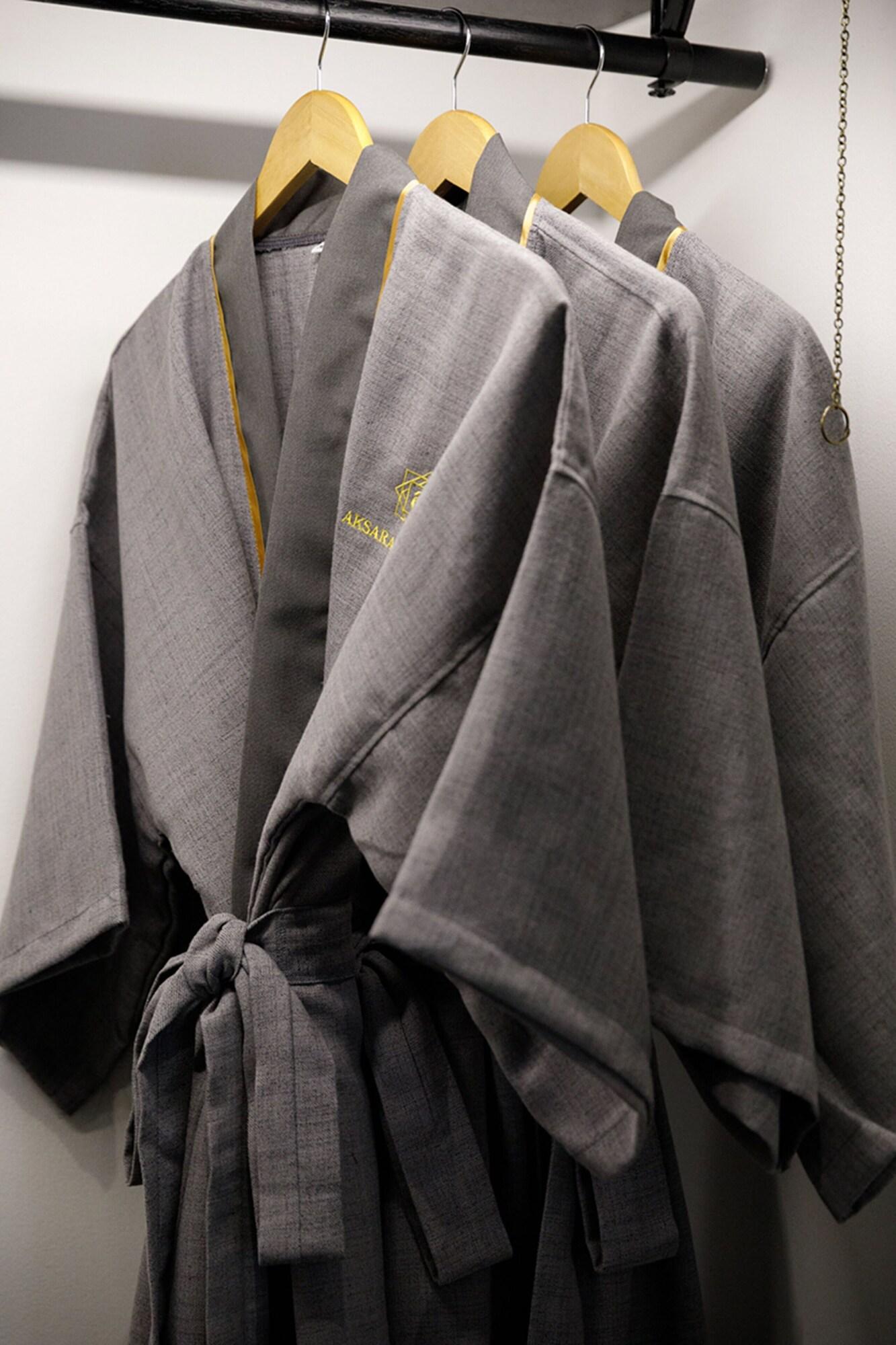 Double or Twin Executive King Bed