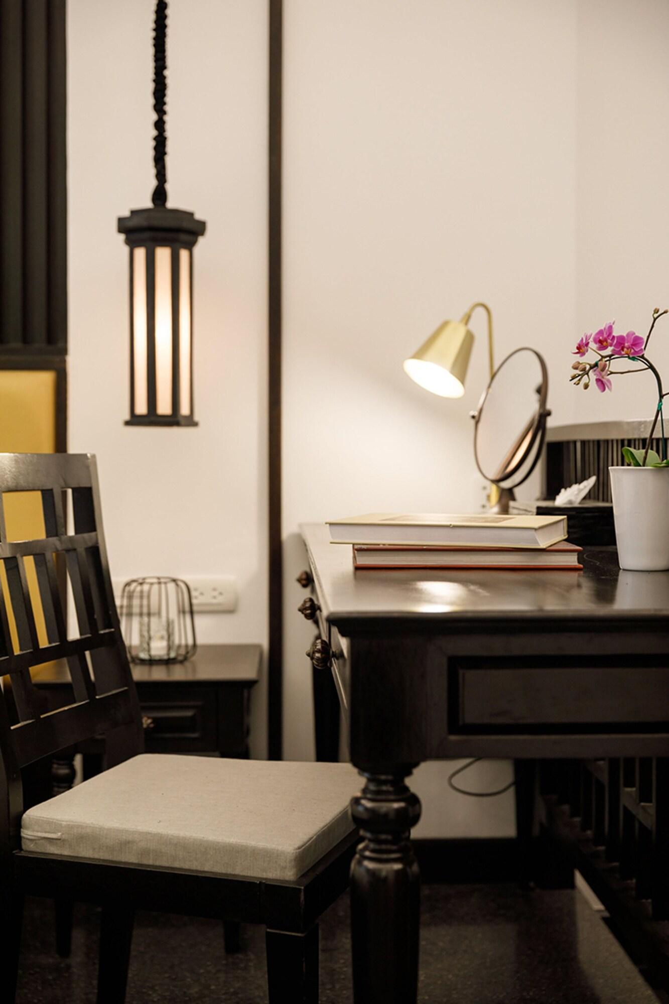 Double or Twin Executive King Bed