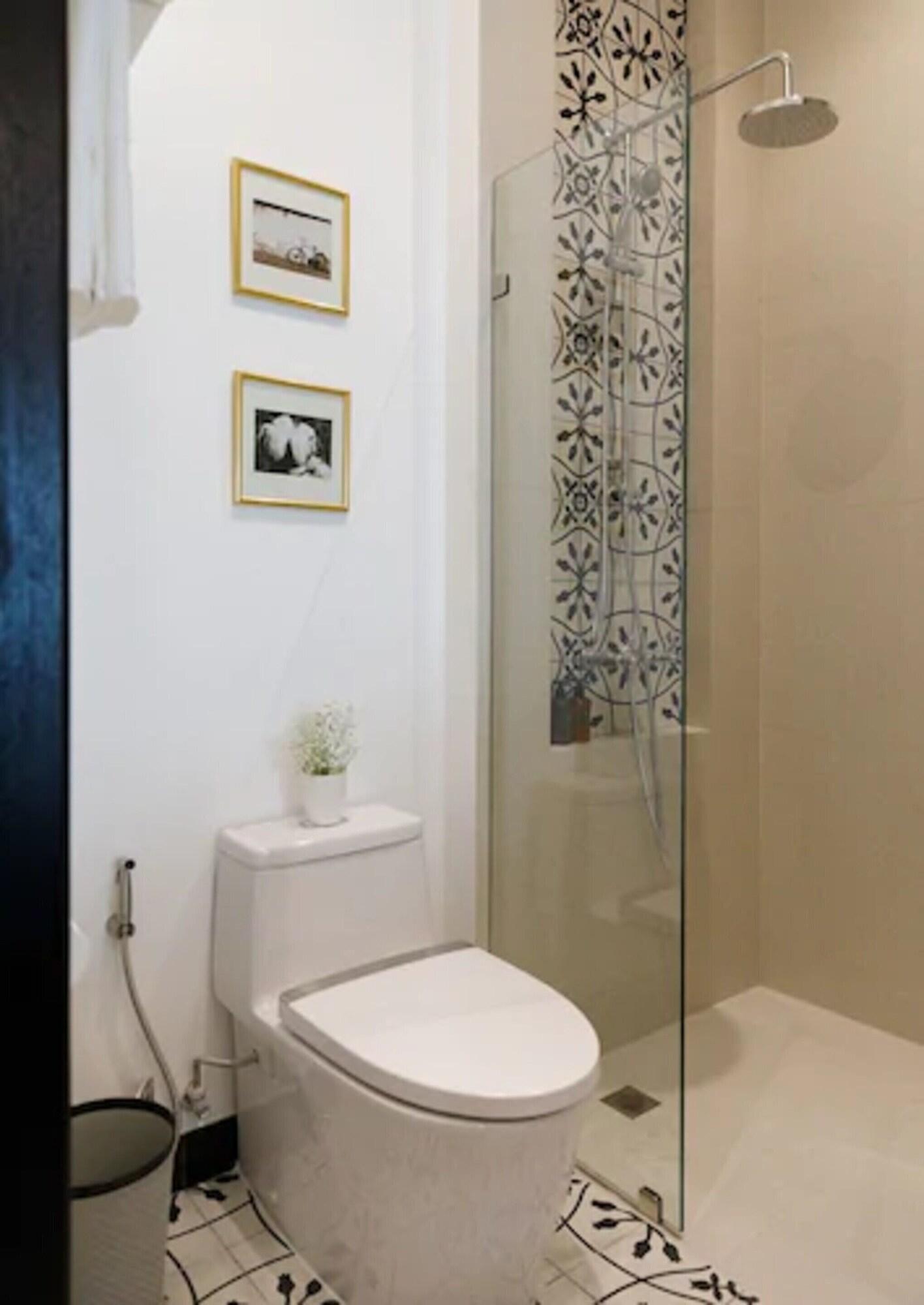 Suite Deluxe King Bed