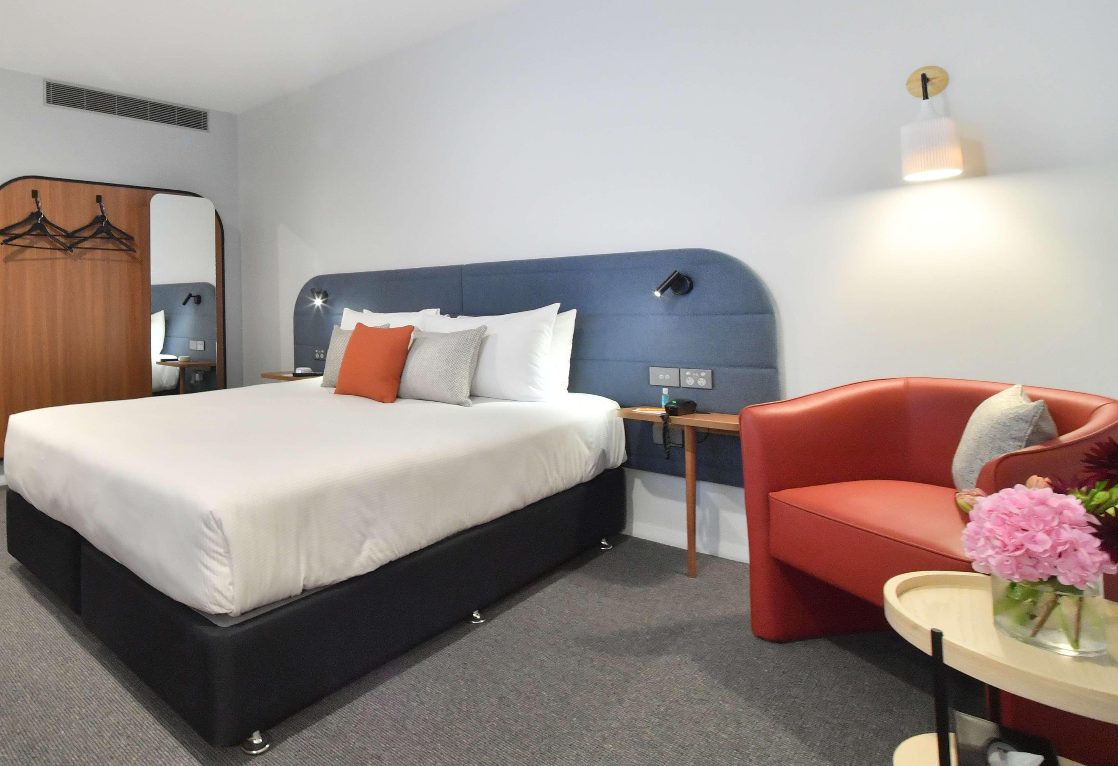 Double Deluxe King Bed