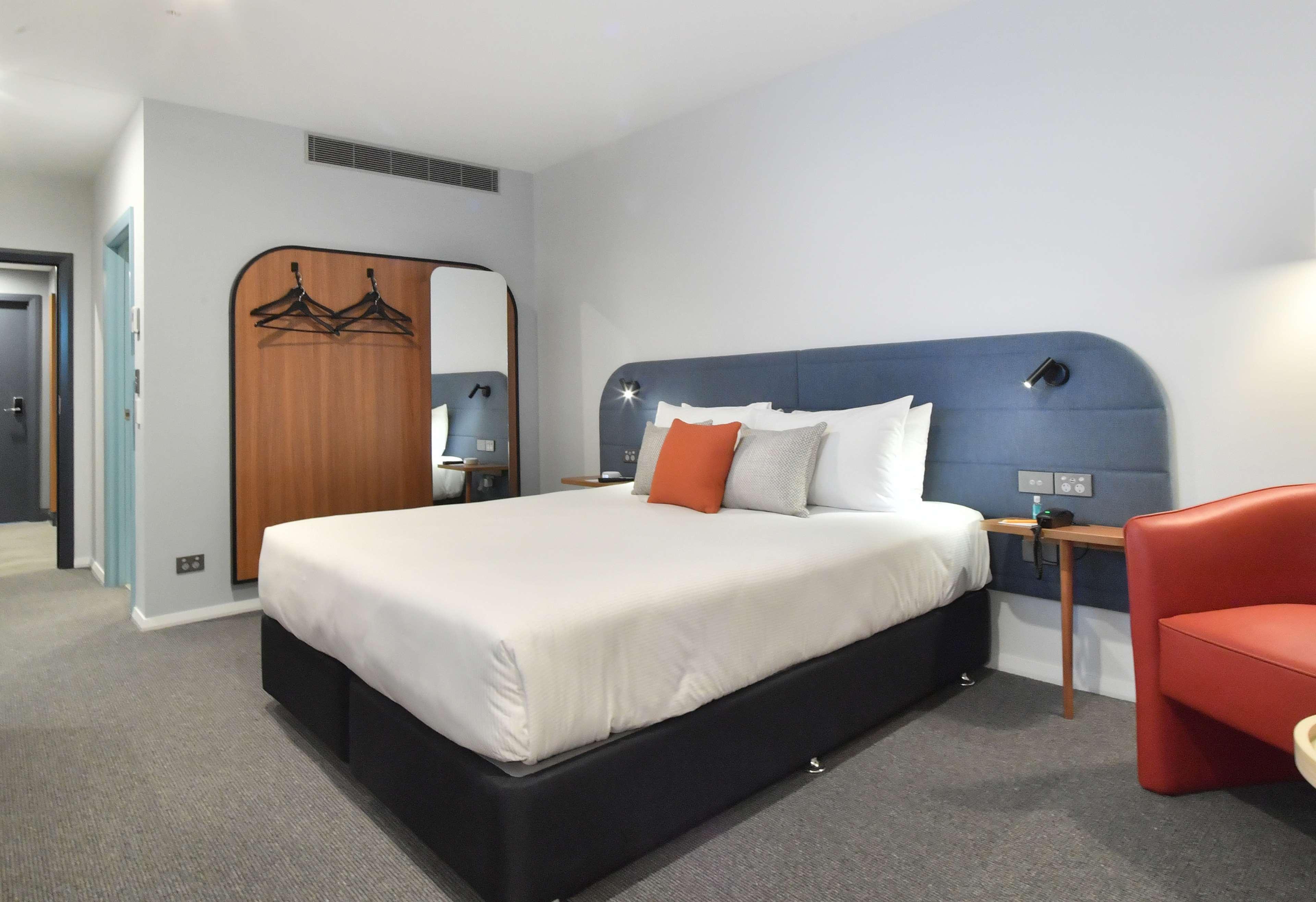 Double Accessible King Size Bed