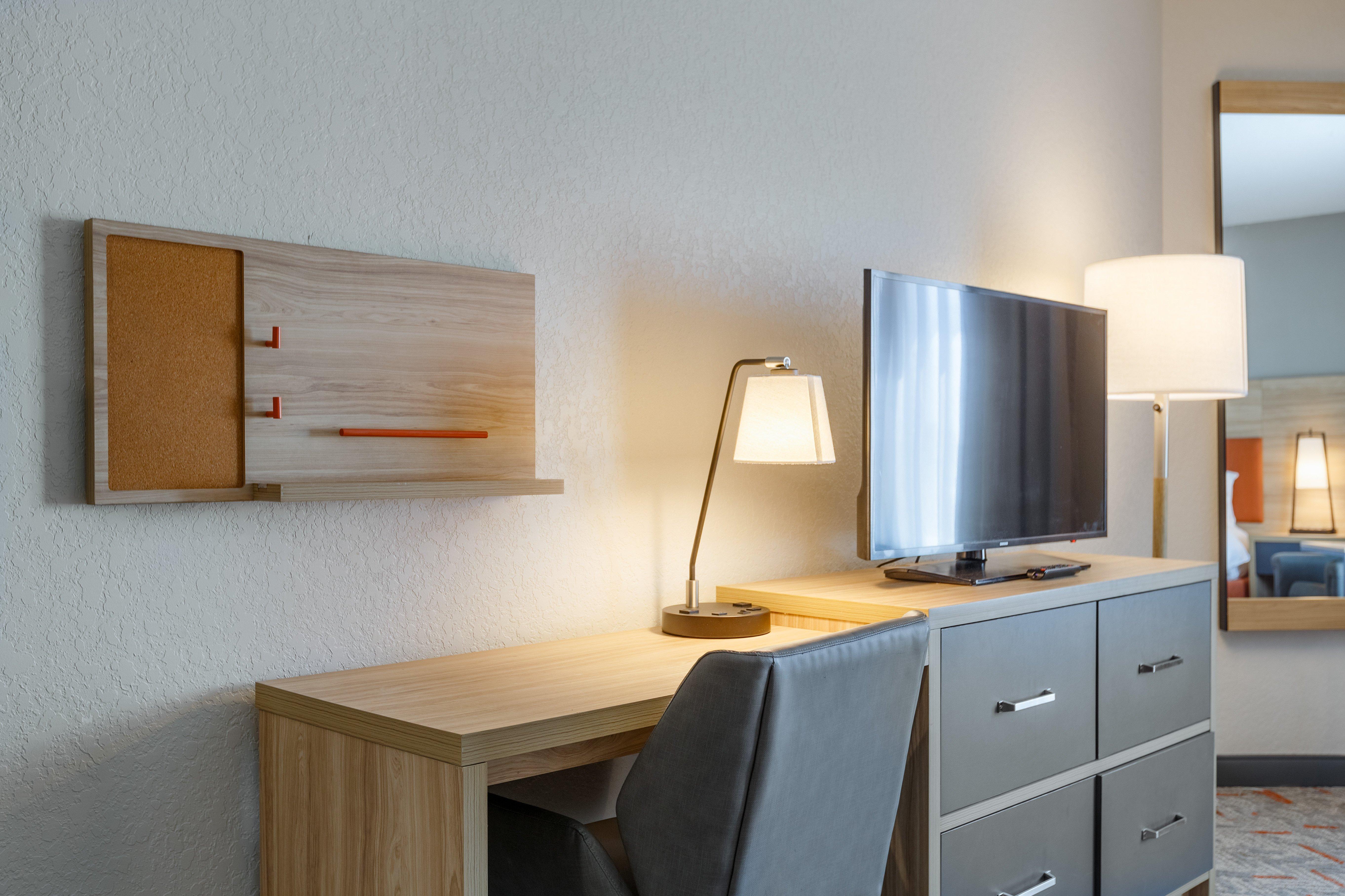 Studio Accessible-queen Size Bed