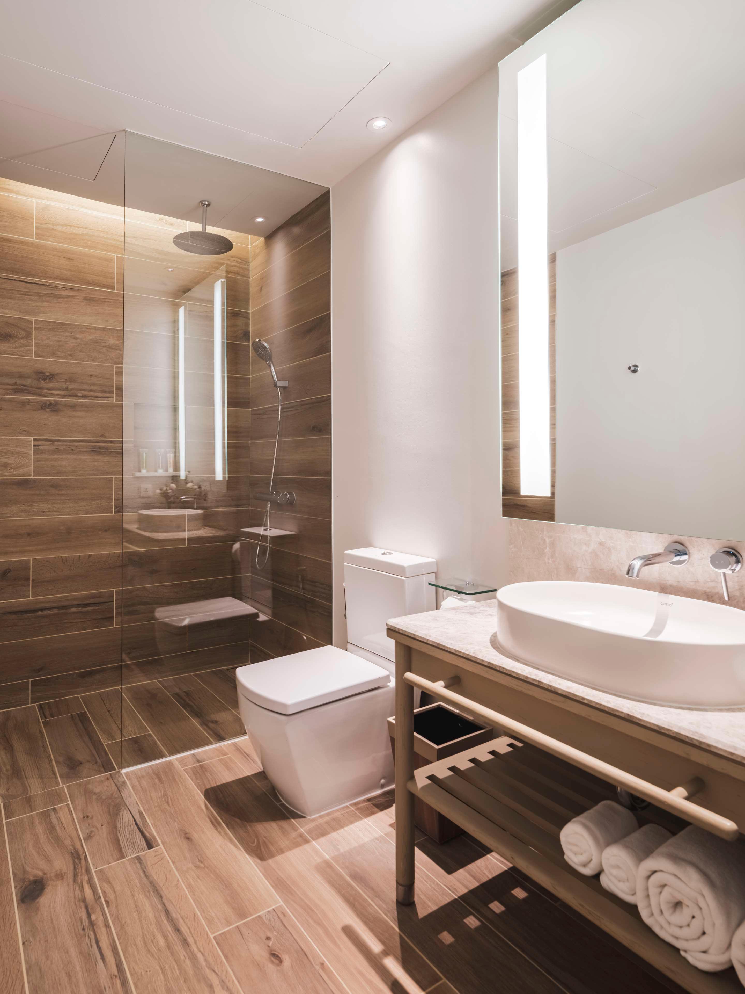 Double or Twin Deluxe Pool View