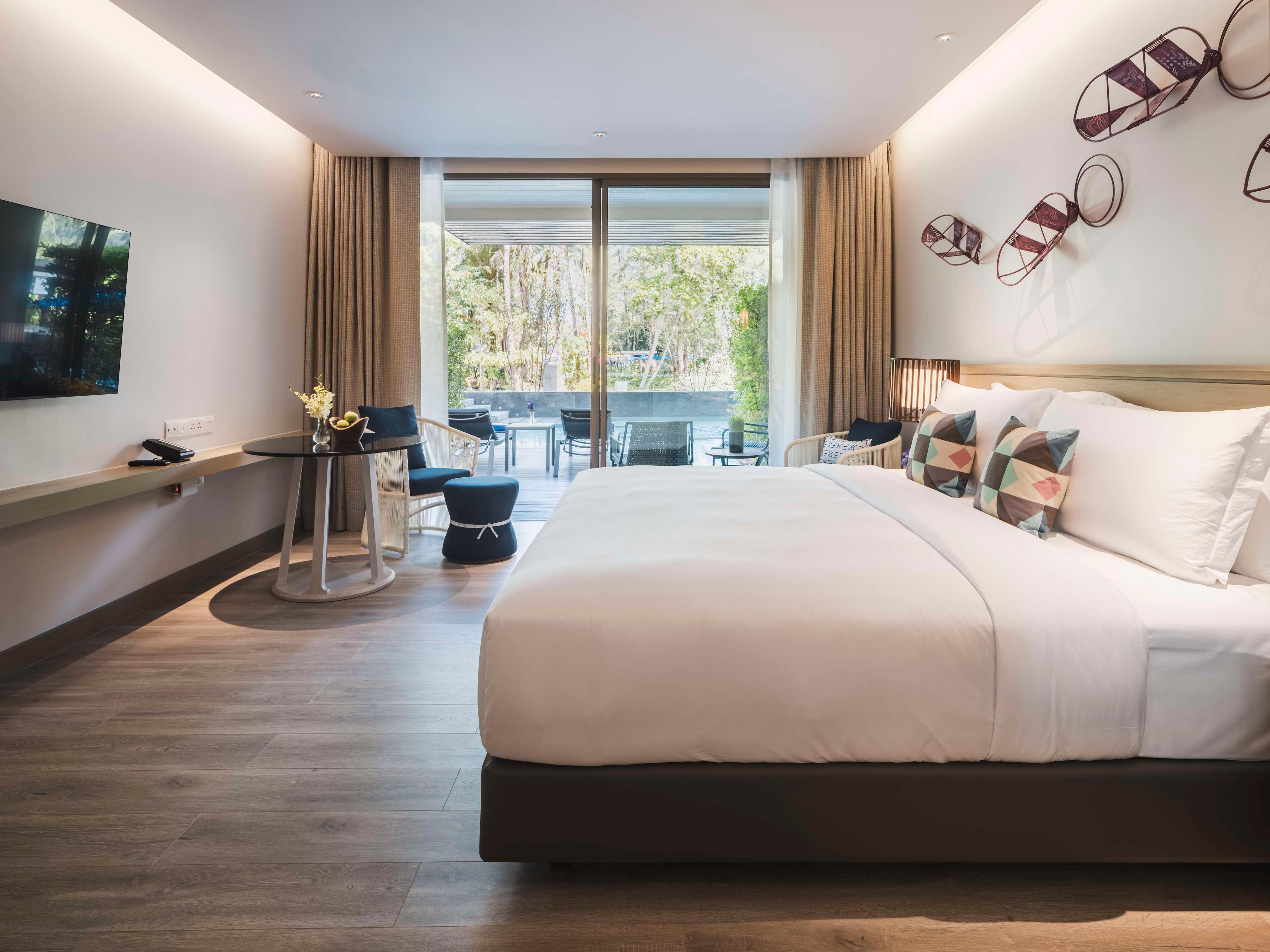 Double or Twin Deluxe Pool View