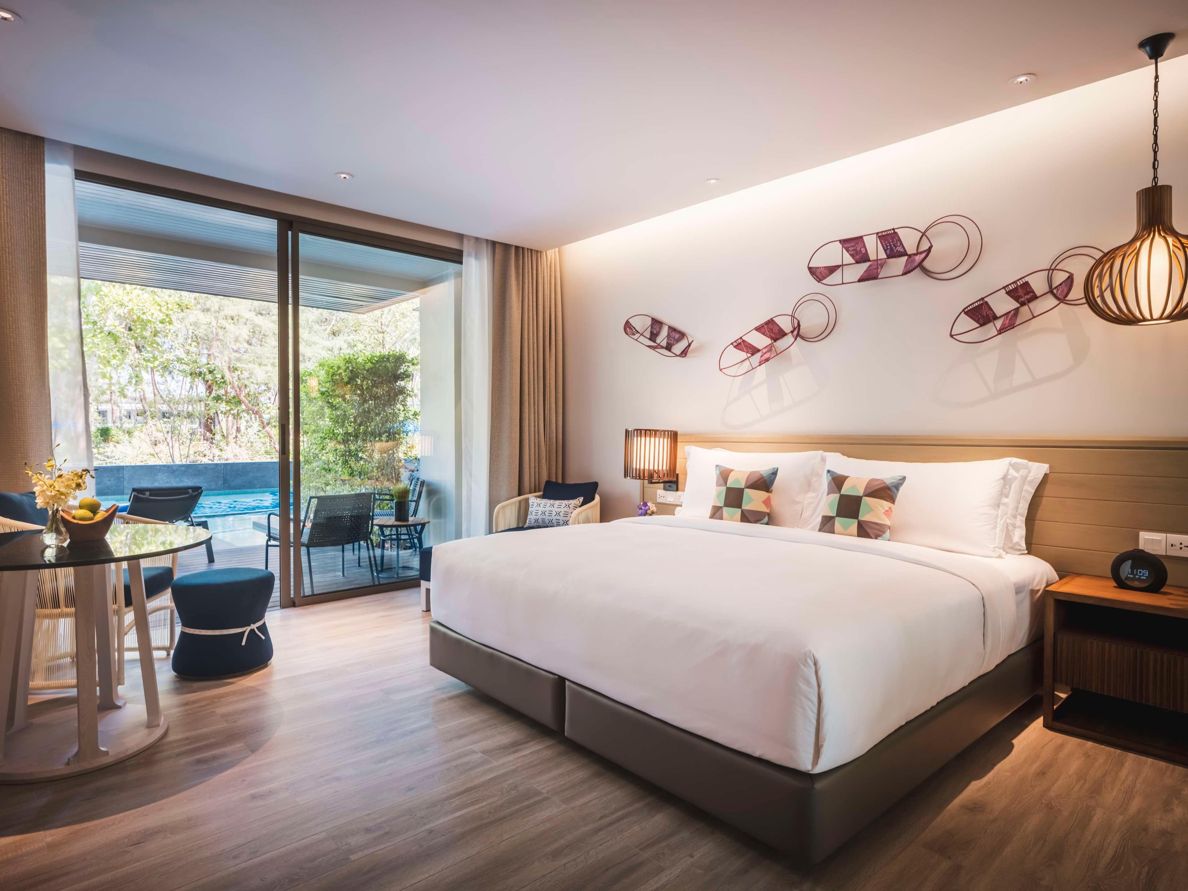 Double or Twin Deluxe Pool View