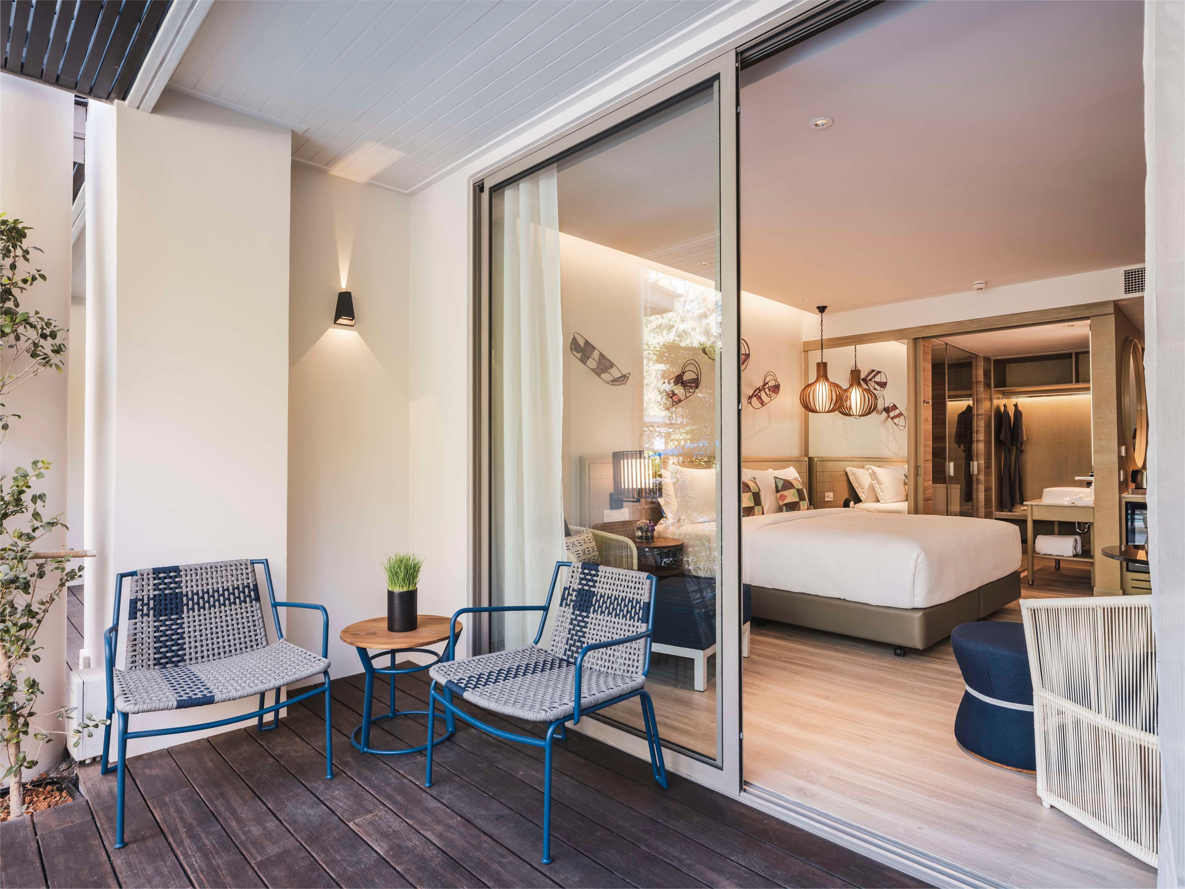 Double or Twin Deluxe Pool View