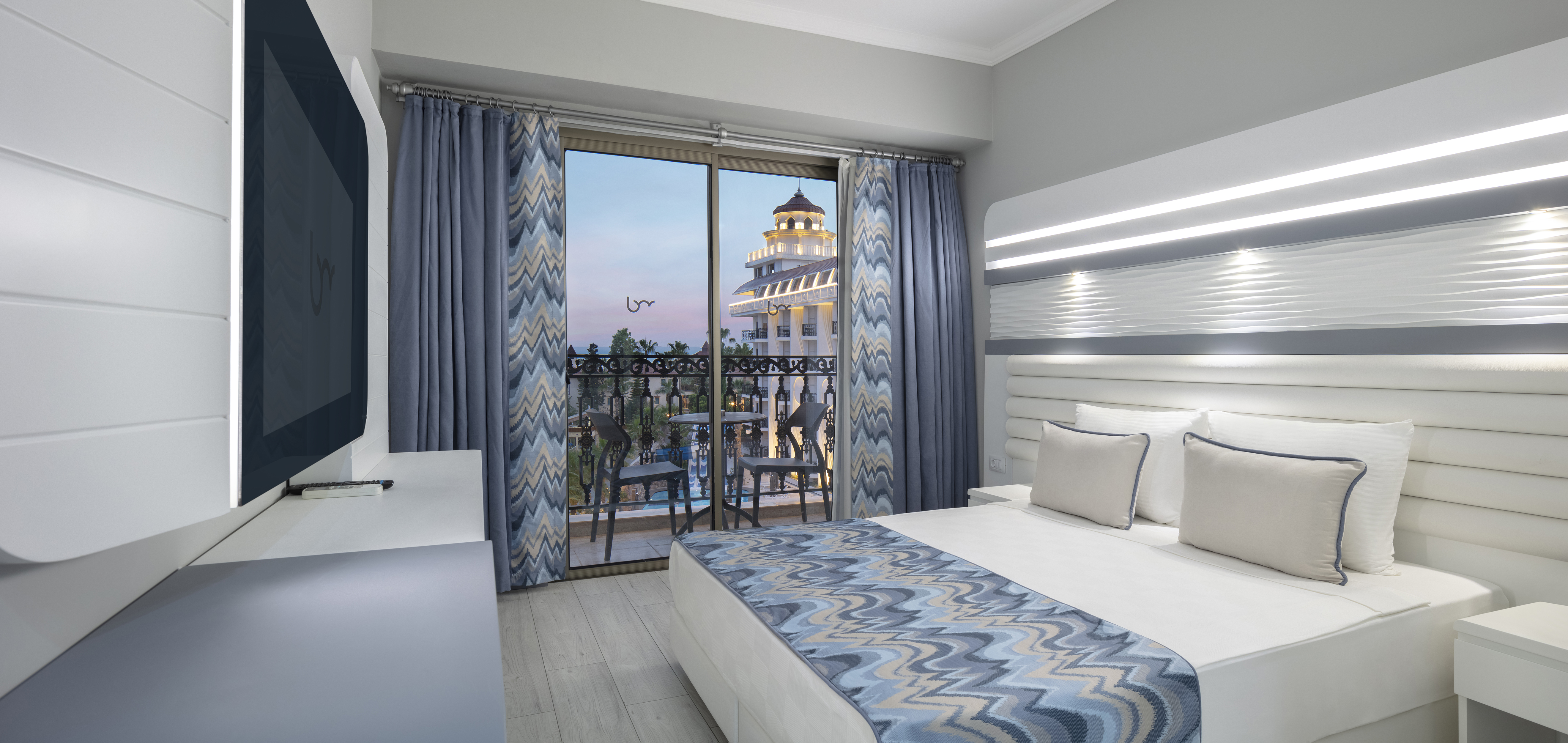 Double Single Side Sea View