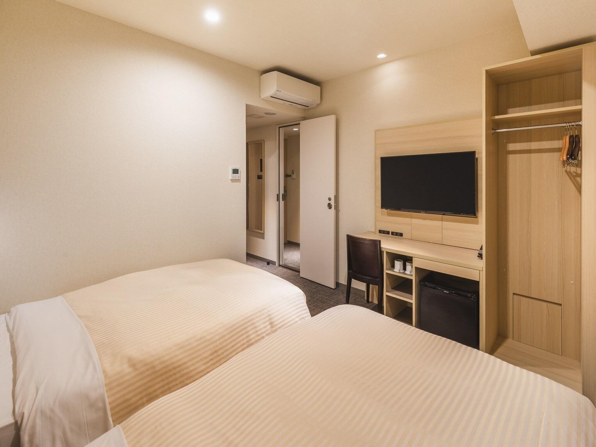 Twin Connecting Room