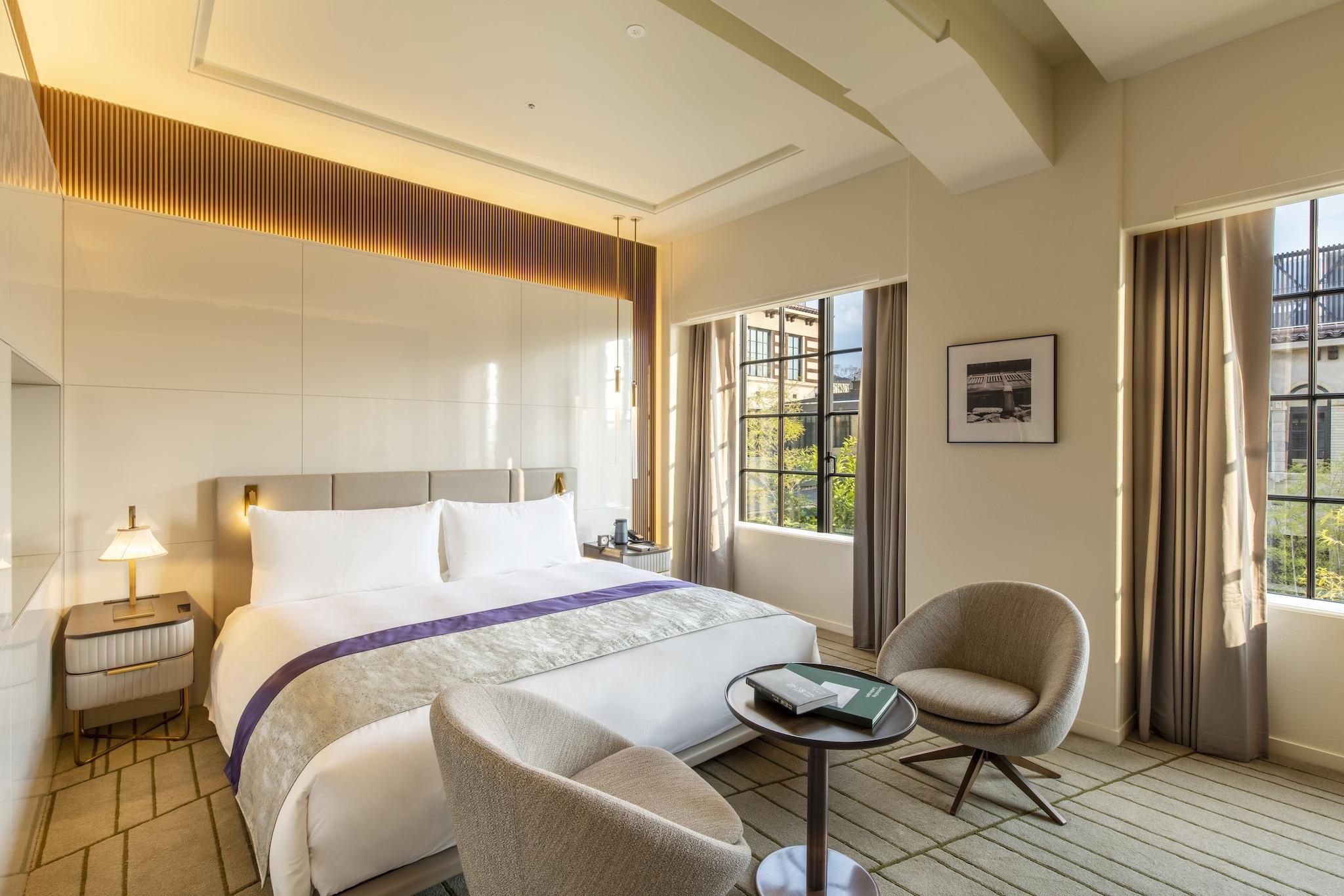 Double King Size Bed